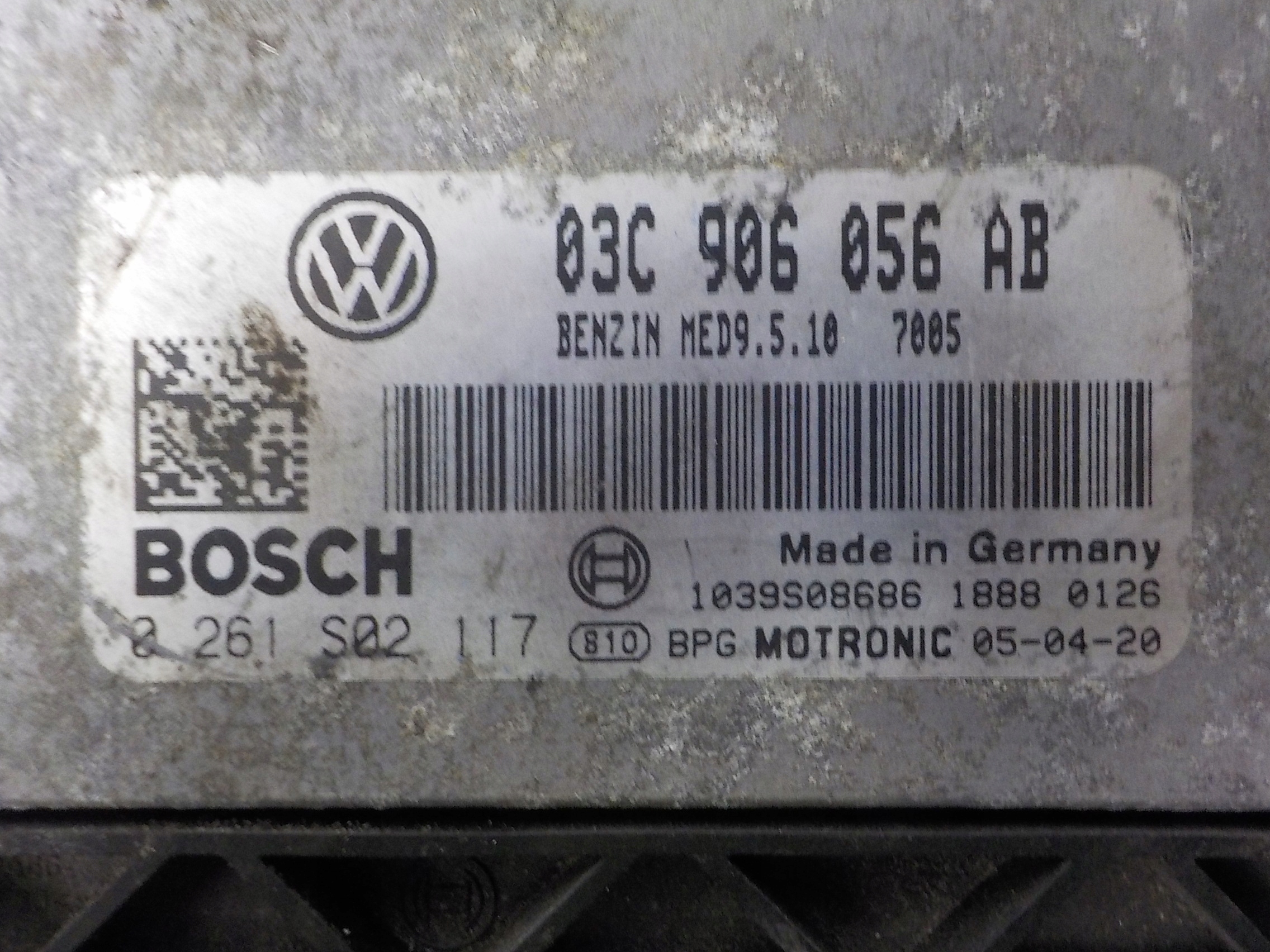 VW computer control unit 03C906056AB 0261S02117