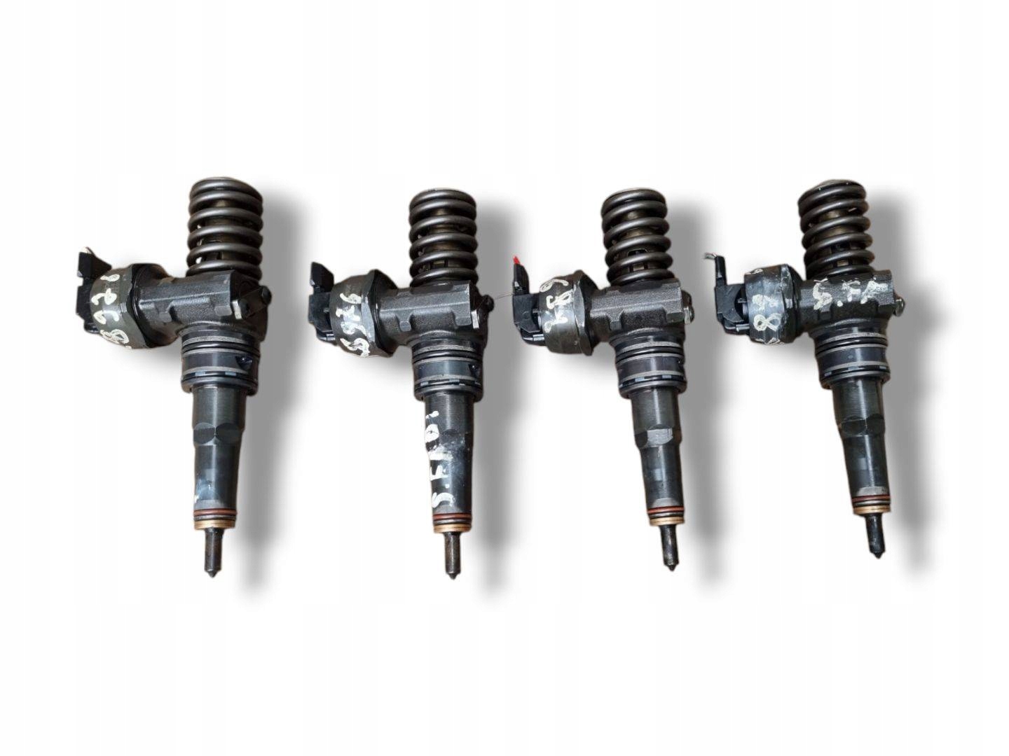 injector Skoda Fabia 6Y 2004 038130073AJ