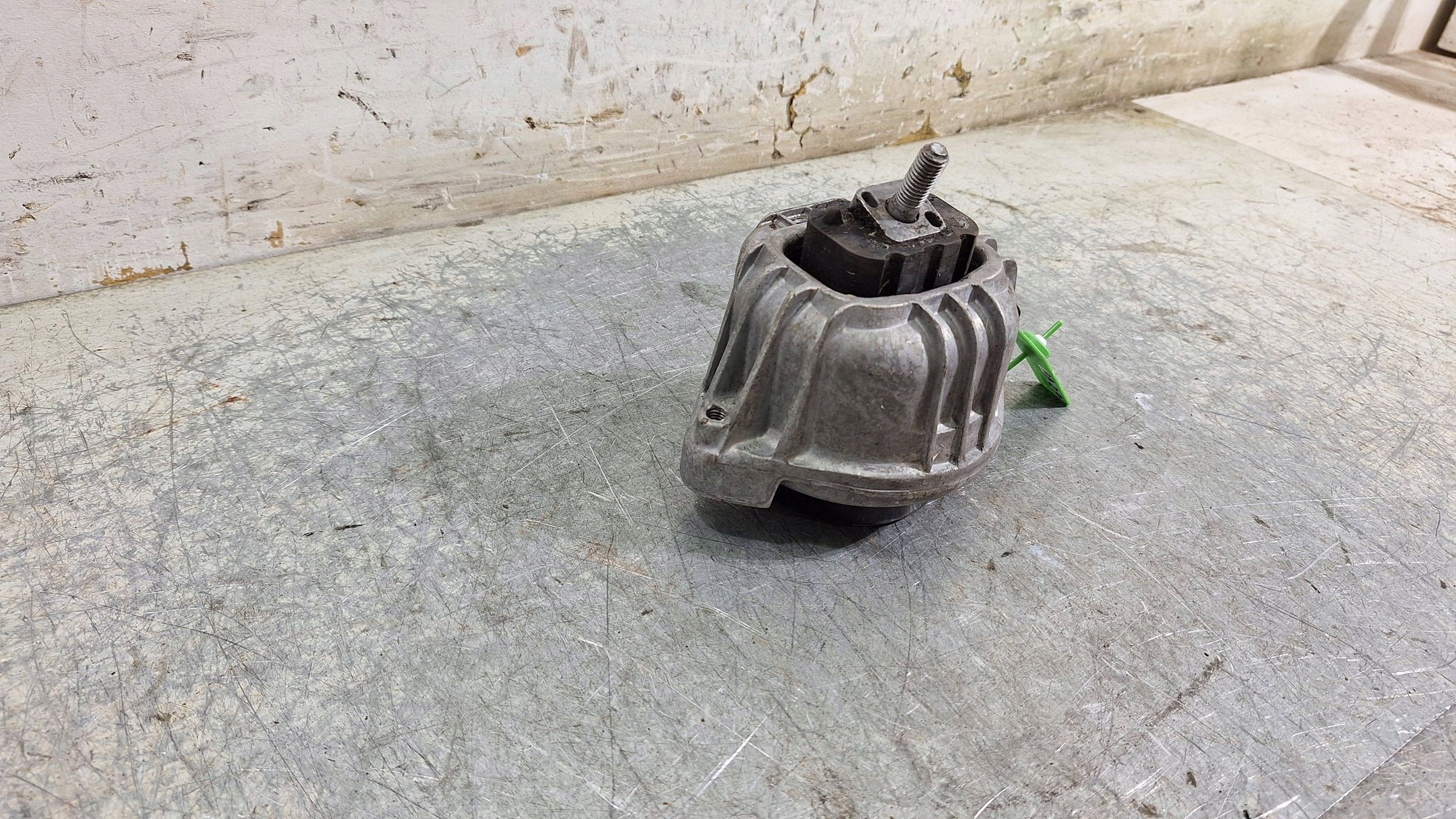 Motorlager links 6768799 BMW E81 E84 E87 E90 E91 E93 N53B30A