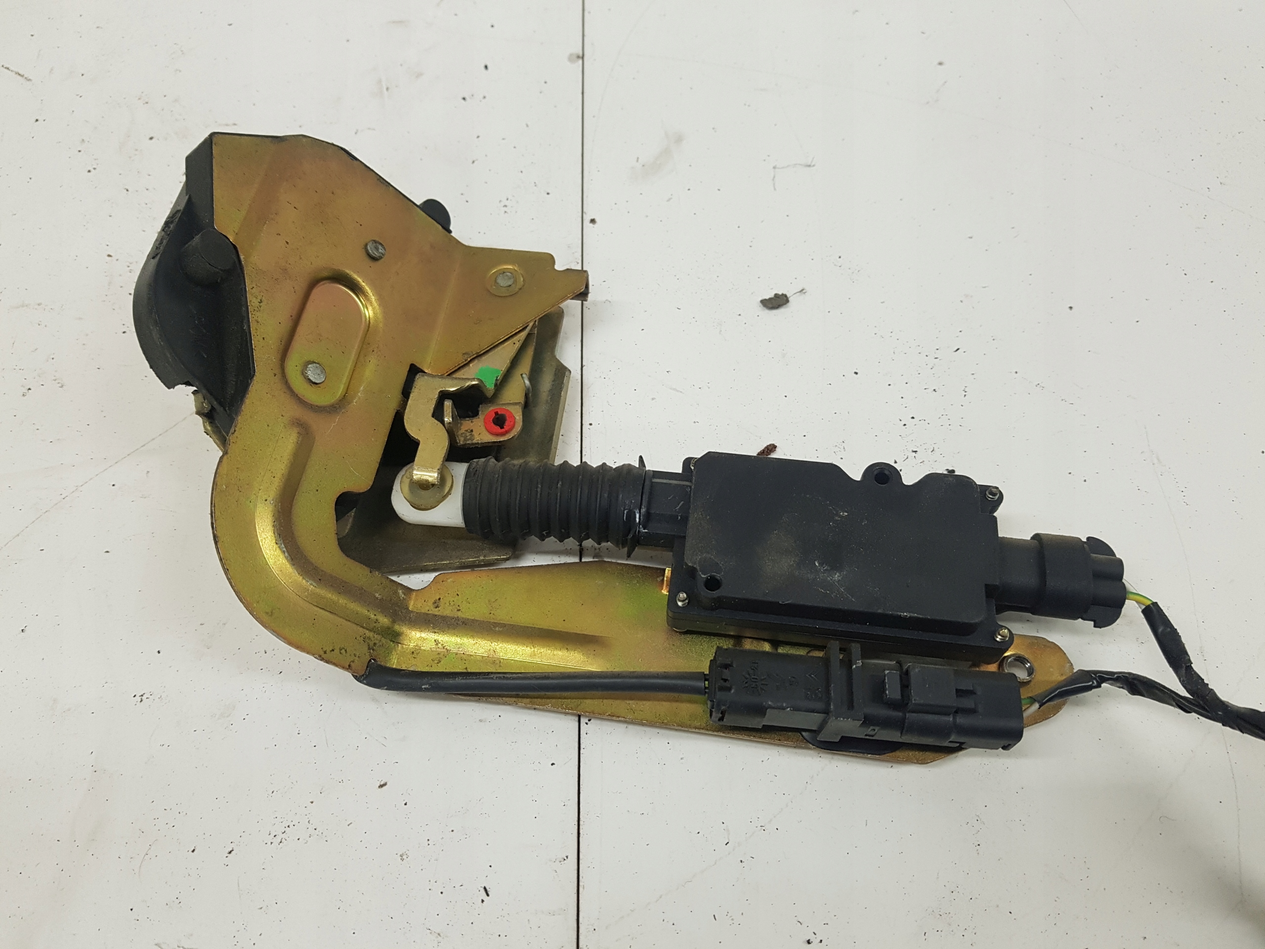 lock door right rear part rear CITROEN C8 4PIN