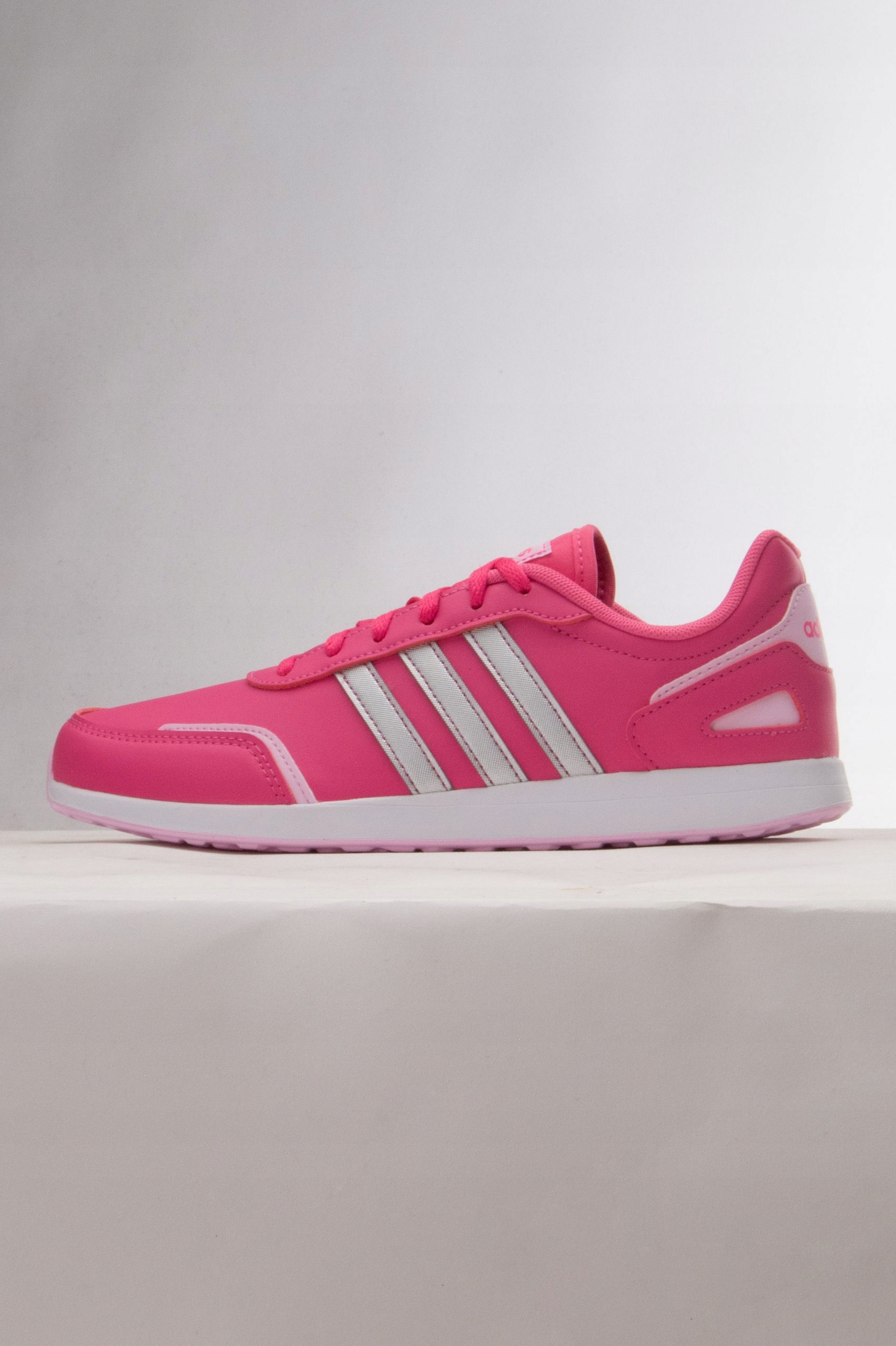BUTY ADIDAS VS SWITCH 3 IG9635 RÓŻOWE R. 38 2/3 Materiał wkładki tkanina