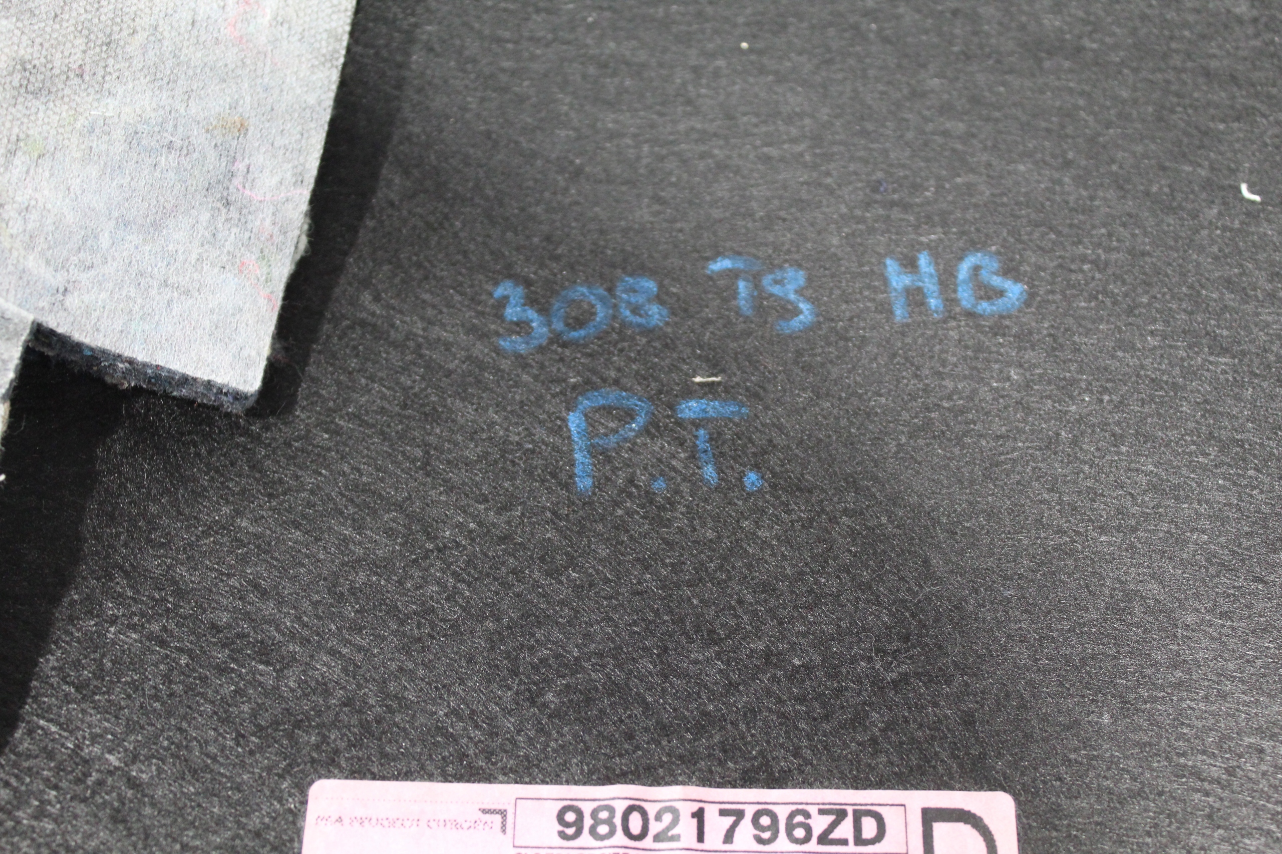 boot upholstery right rear part PEUGEOT 308 T9