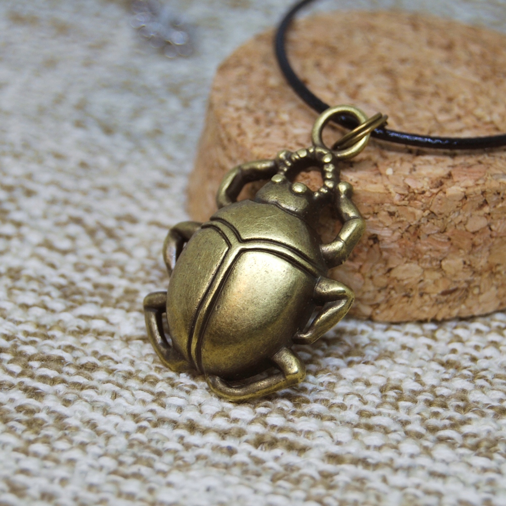 Skarabeusz Cheper Chepri amulet talizman egipski Kamień Bez kamienia