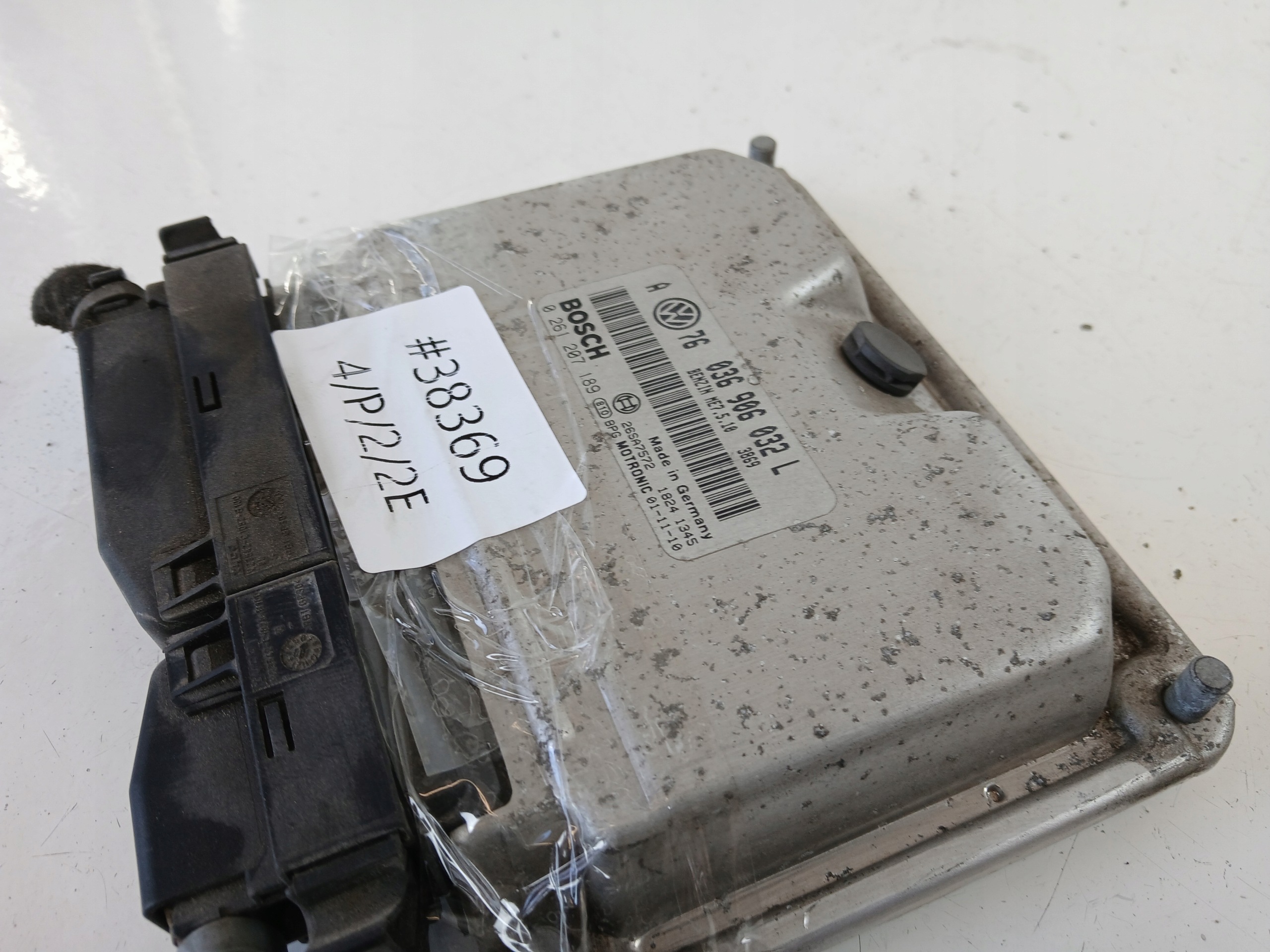VW GOLF IV 1.4 unité de commande électronique uce moteur 036906032L