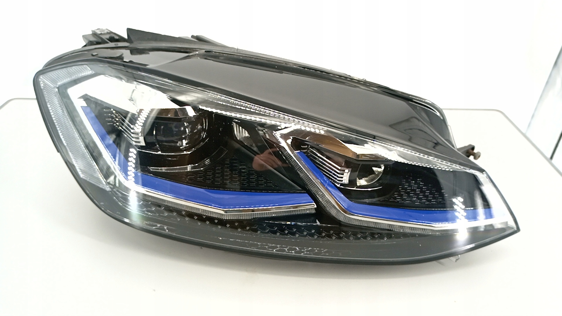 vw GOLF VII РЕСТАЙЛИНГ GTE full led правая перед 5G1941036N