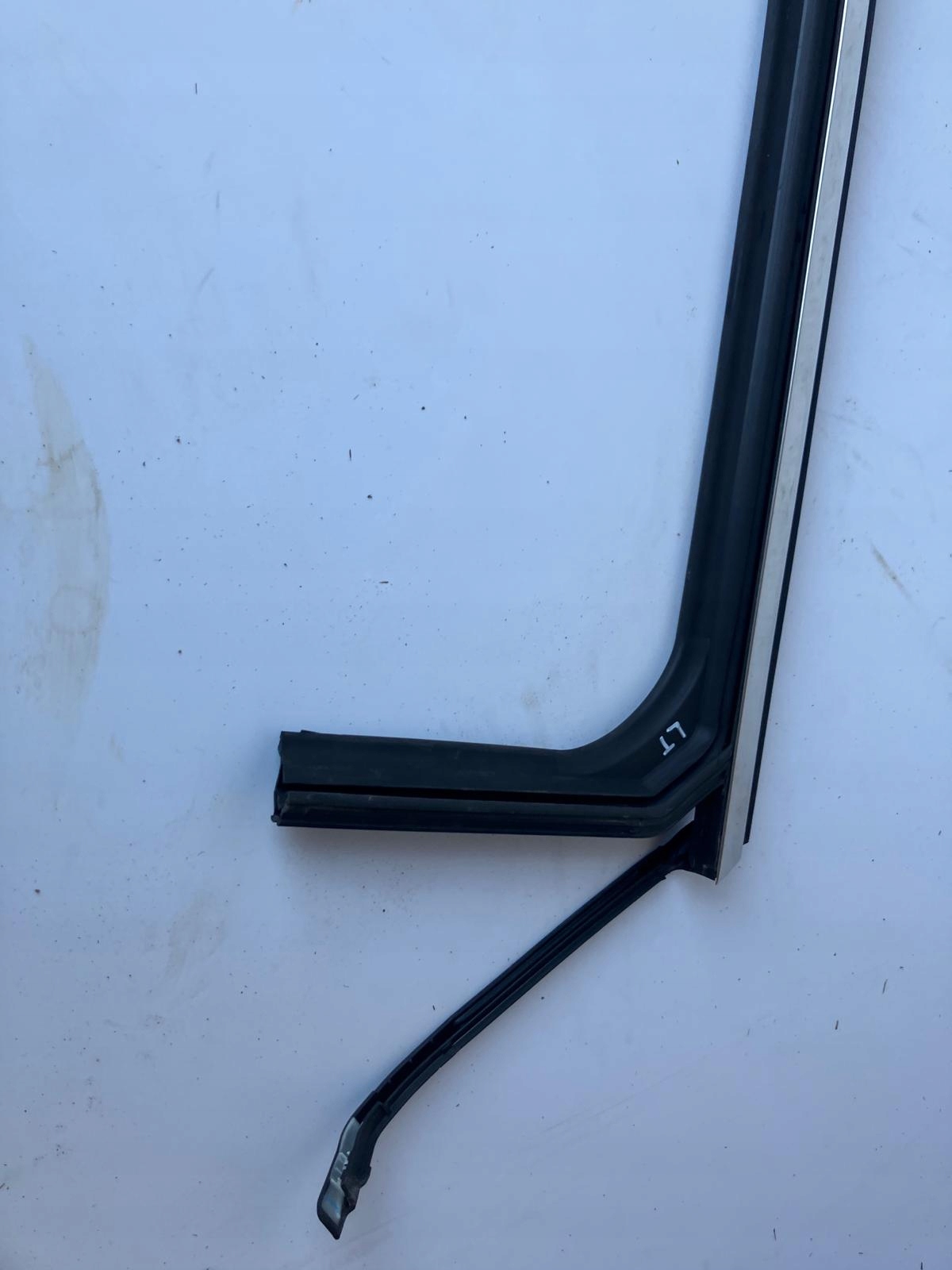 frame gasket door CHROM MEGANE V E-TECH left rear part