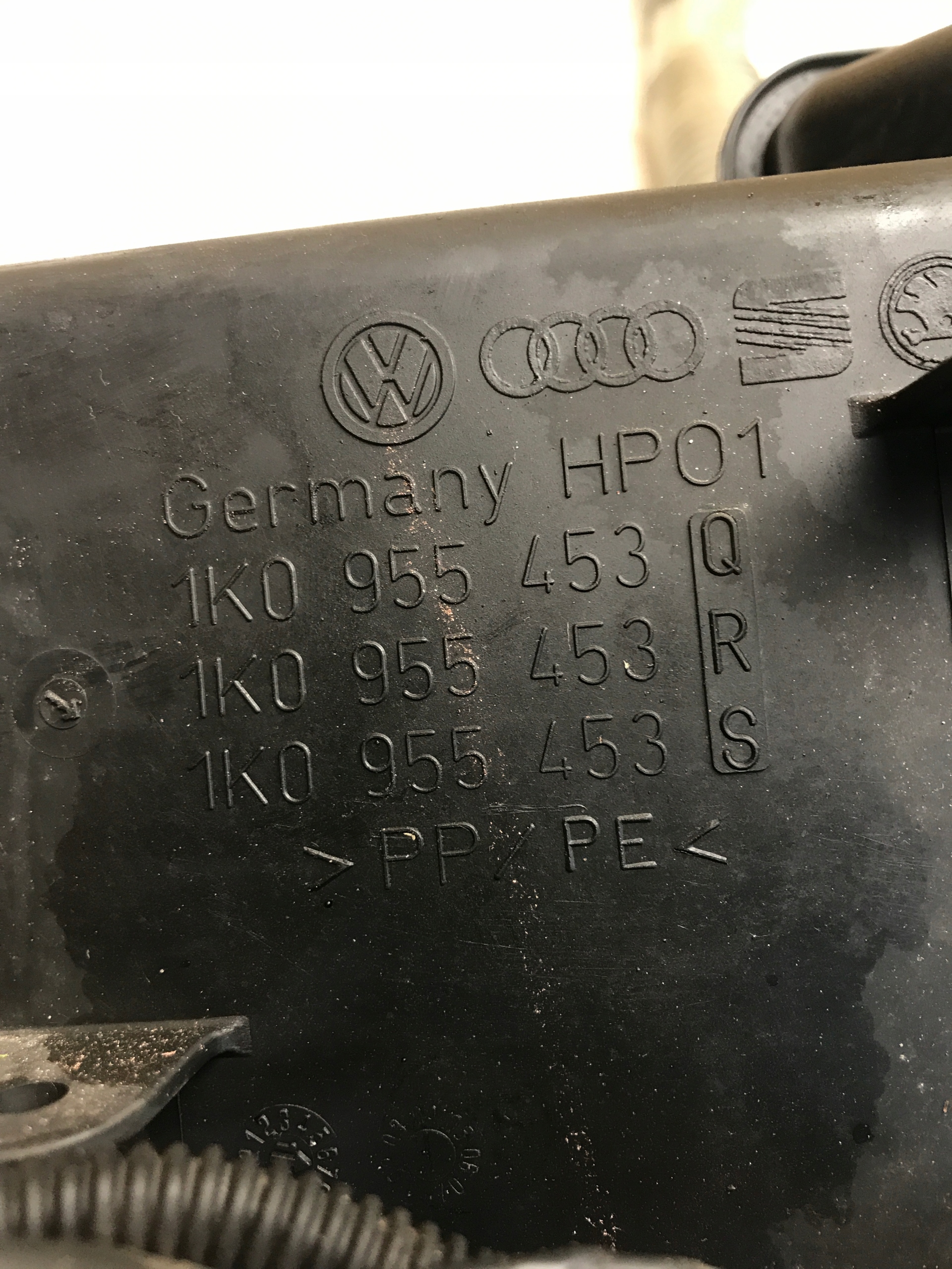 washer fluid tank XENON VW SKODA AUDI