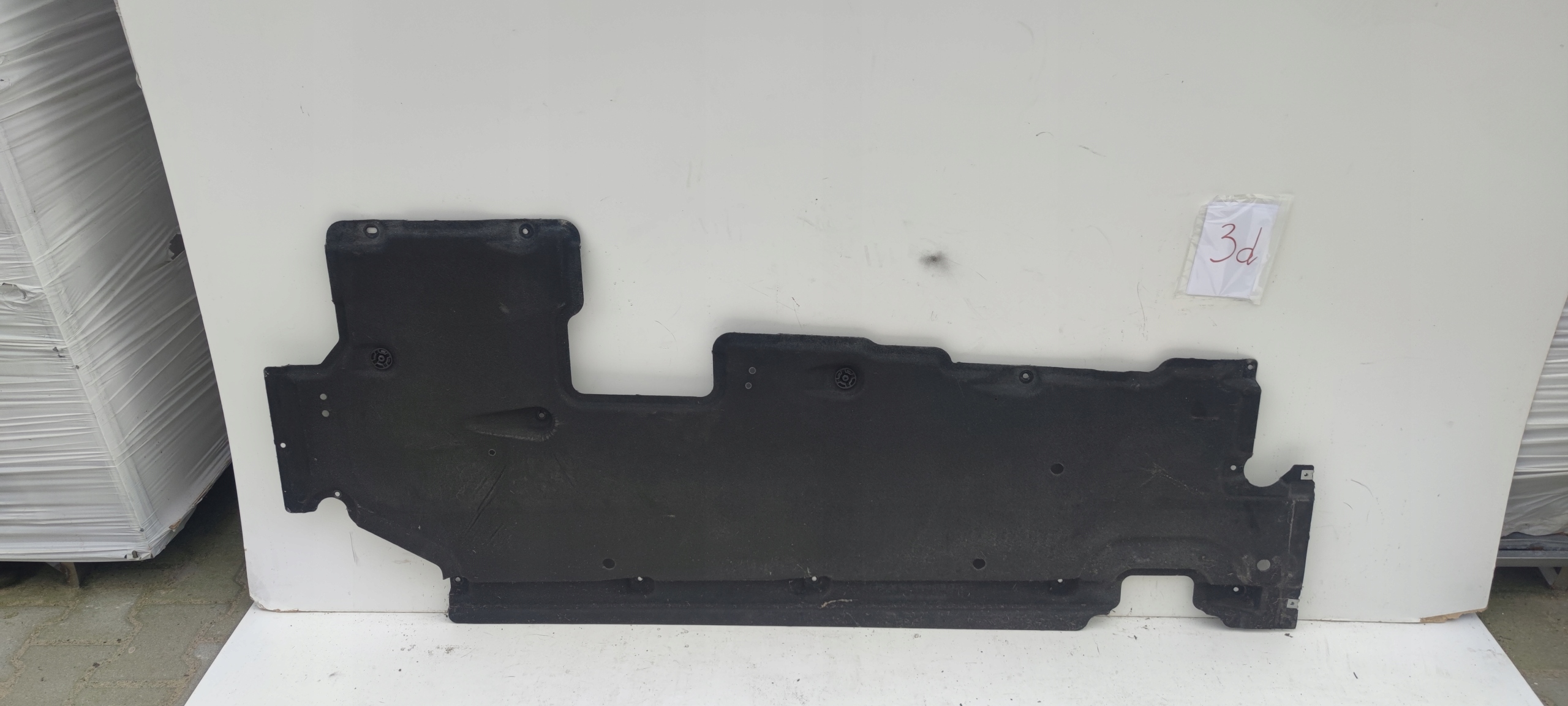 ЗАХИСТ З НИЗУ AUDI A8 D5 LEWAn0825207k