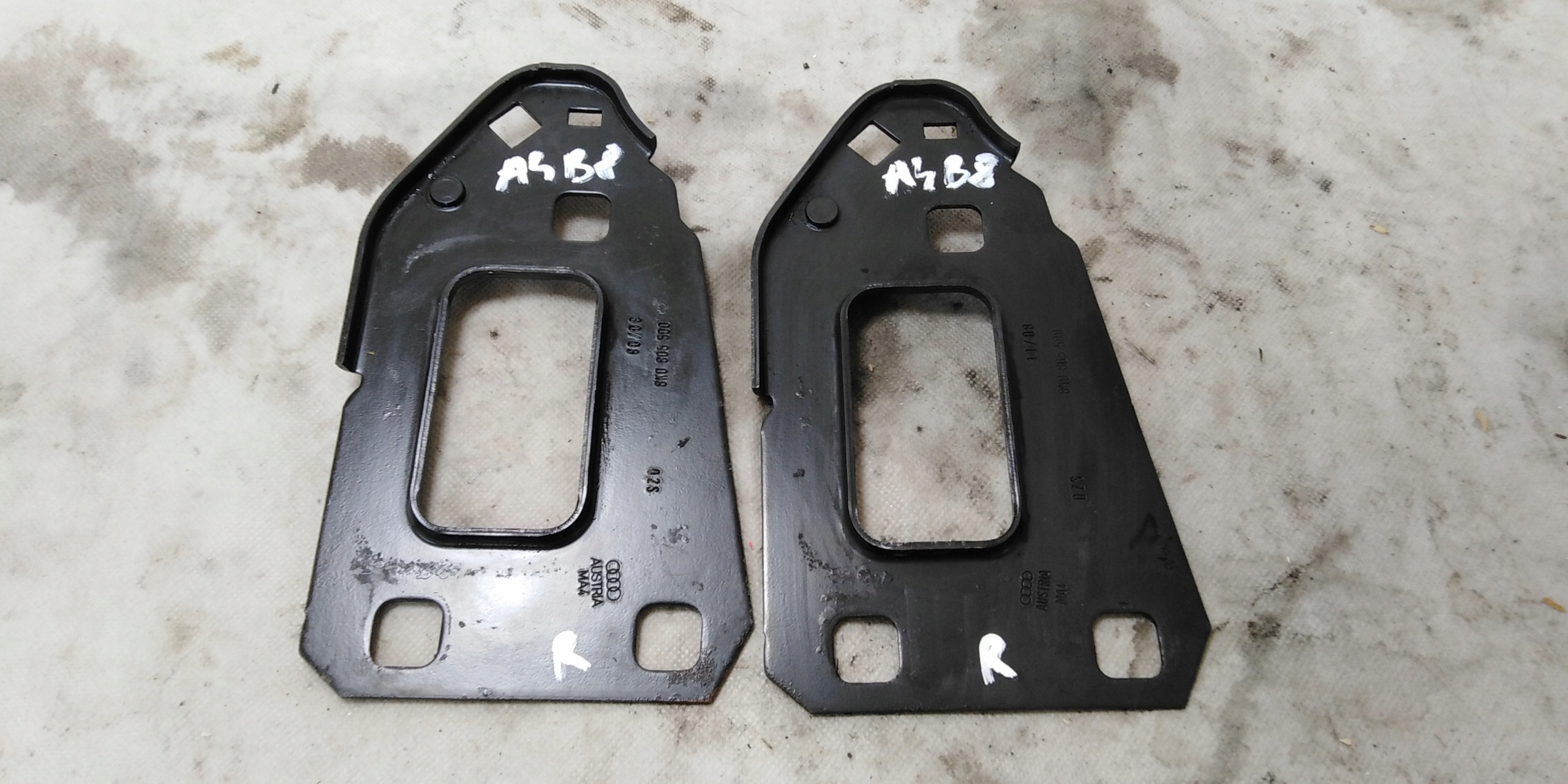Audi A4 B8 плата под панель передняя / телевизор правая 8K0805500