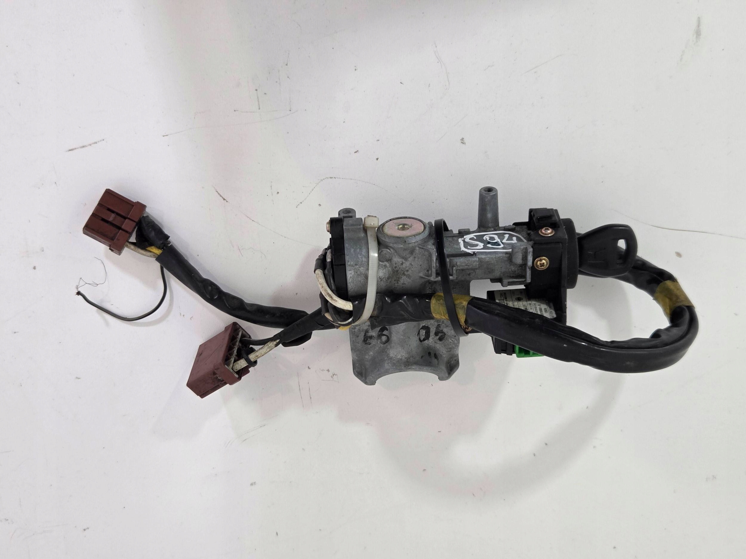 Honda Civic VIII ignition 3973080480 (S94)