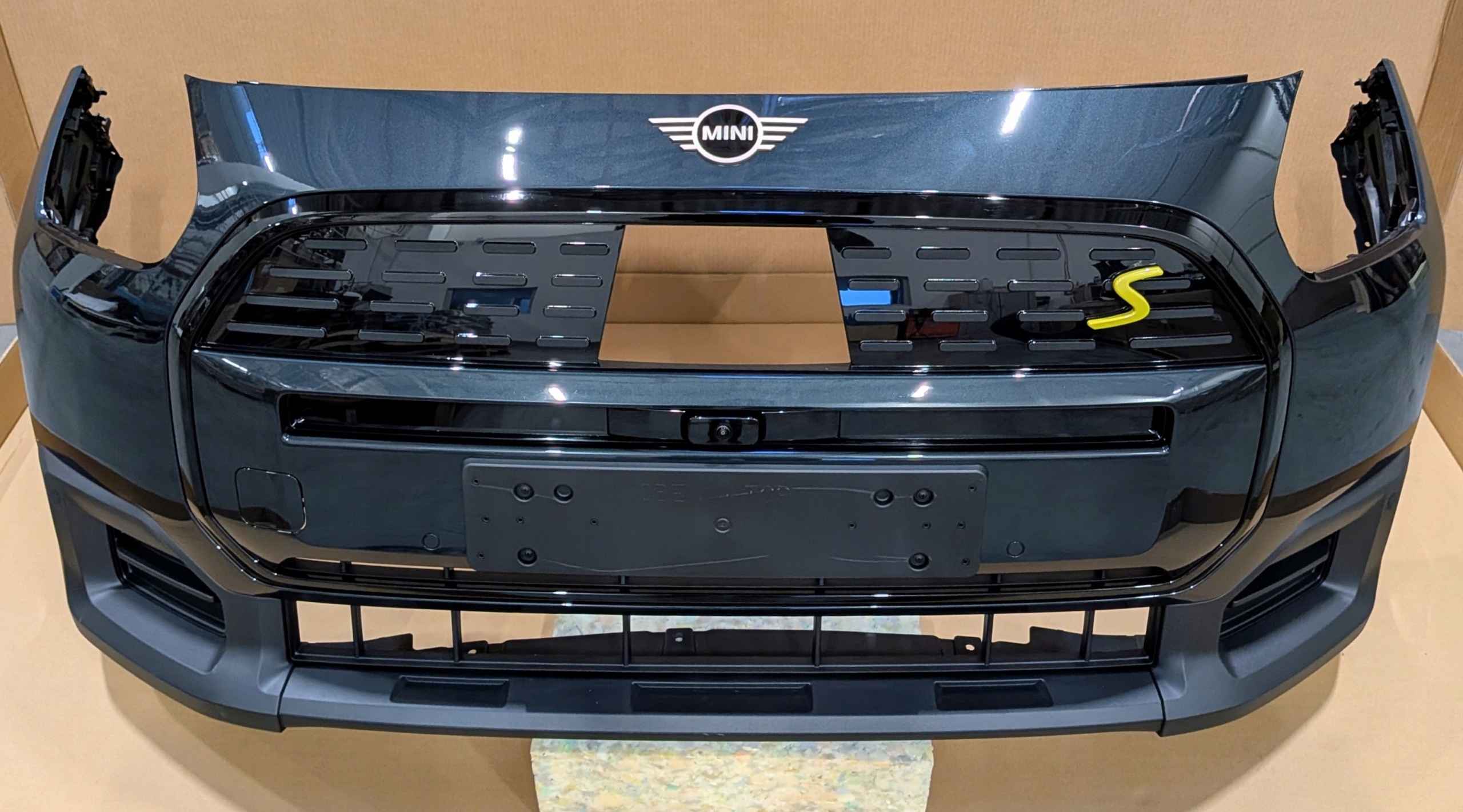 MINI U25 COUNTRYMAN S 2025 complete bumper front PDC KAMERA WC6P 0km