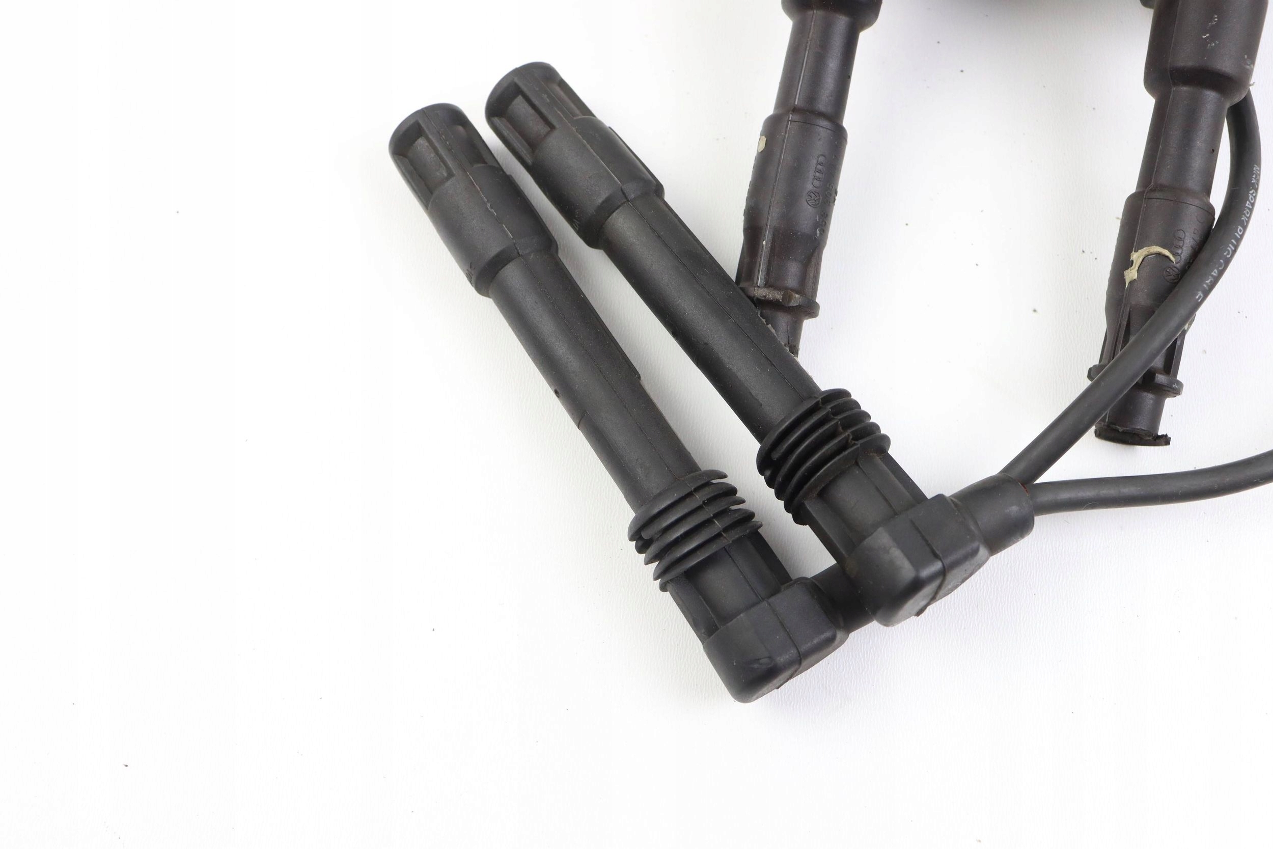 AUDI A4 B5 coil ignition BOSCH 1.8 058905105A