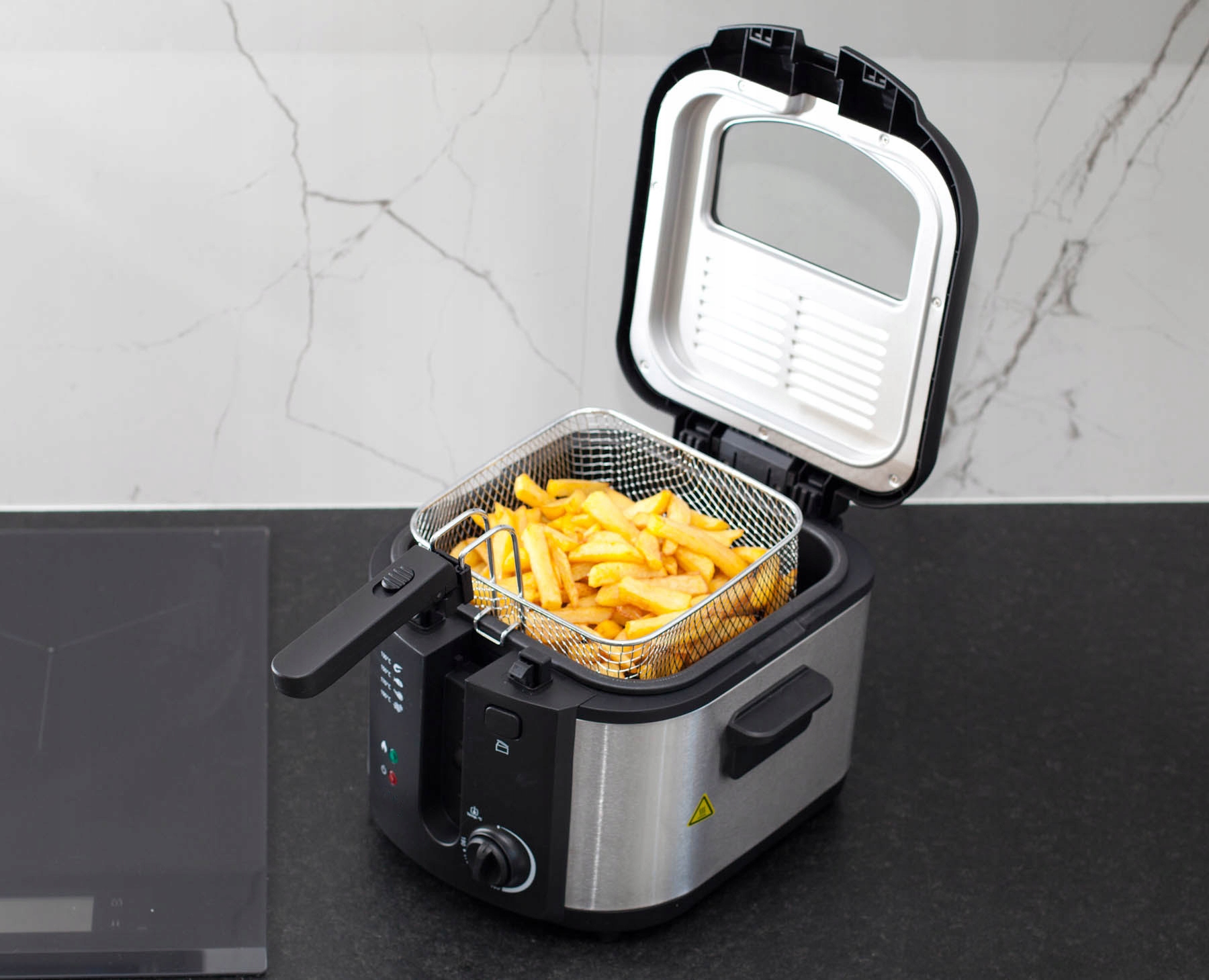 FRYTKOWNICA MAX1900W 2,6L FRYTOWNICA OLEJOWA DUŻA Głębokość produktu 34 cm