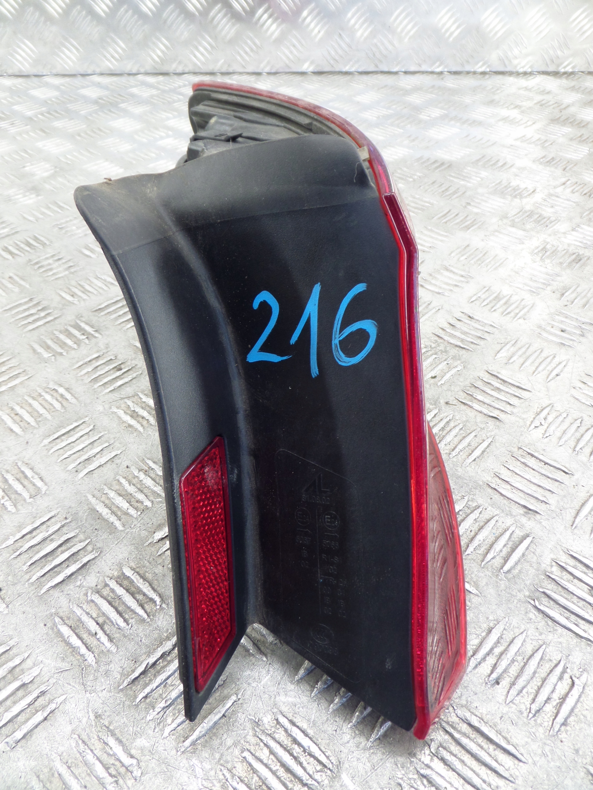 AUDI A3 8V 5D SPORTBACK 13- light right rear part 8V4945096C