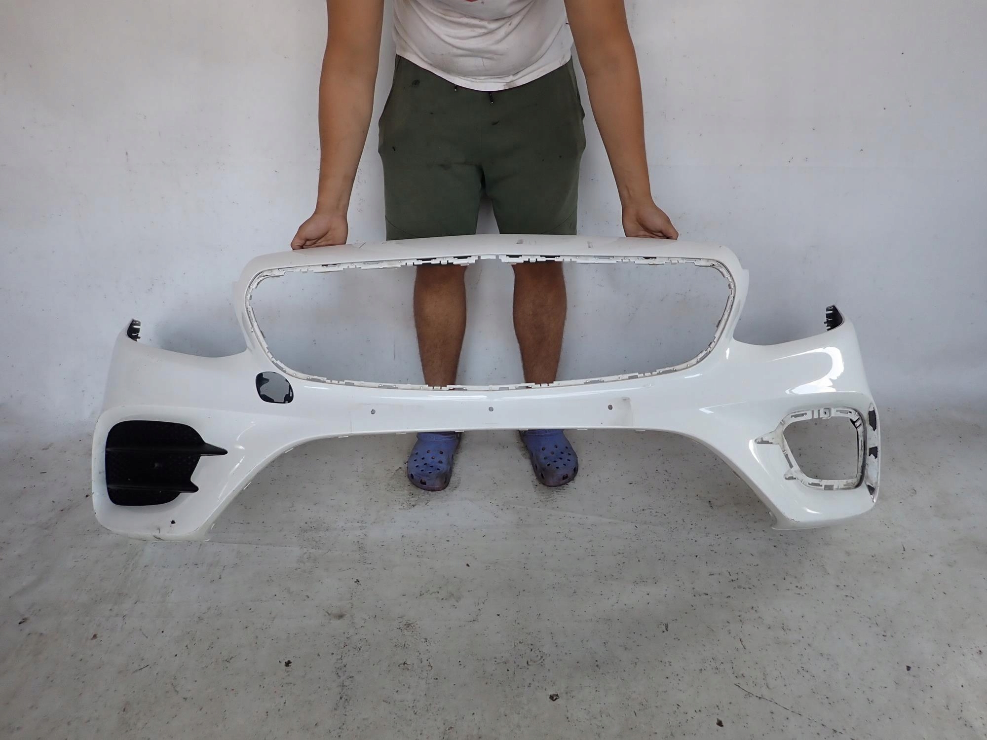 MERCEDES E-KLASA W213 AMG 16-20 bumper front front PDC