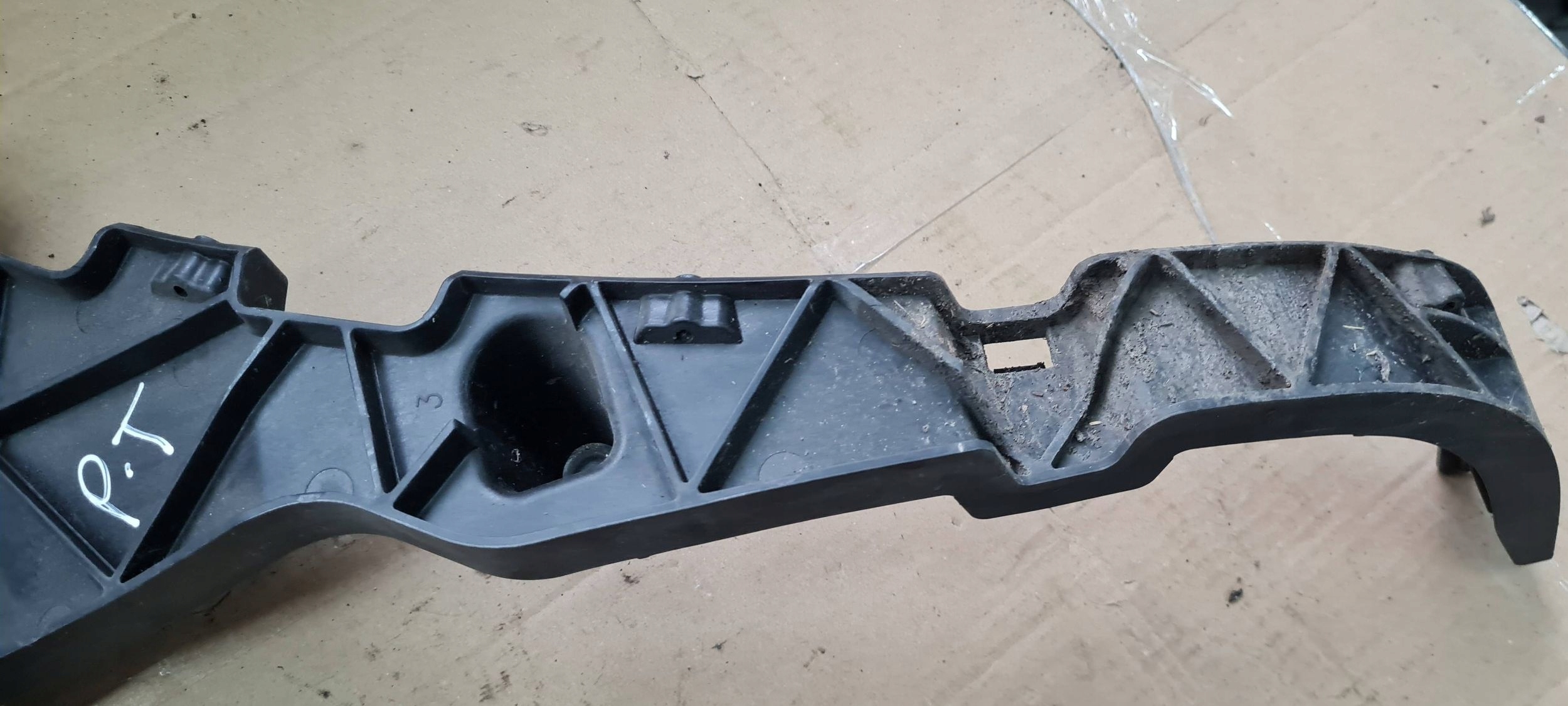 Q5 8R Support Poignée Support plaque Pare choc Droite Arrière 8R0807454B
