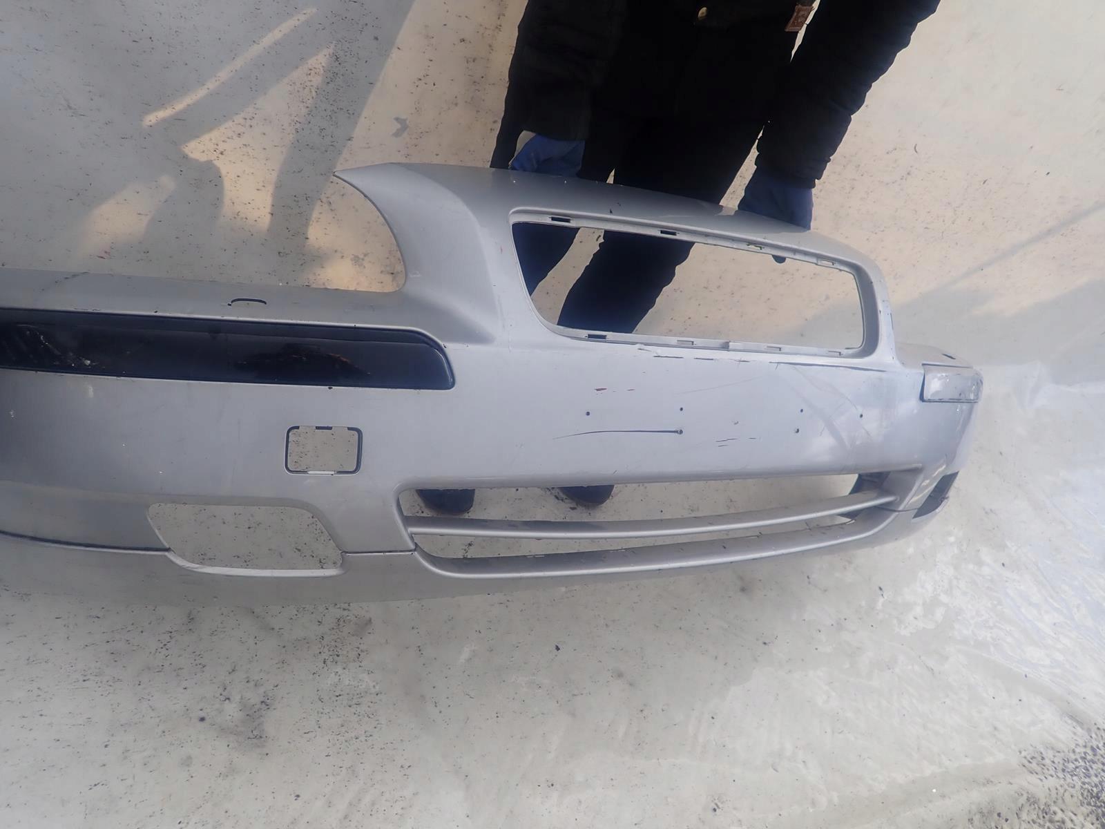 VOLVO V70 II 2 LIFT 05-07 bumper front washer