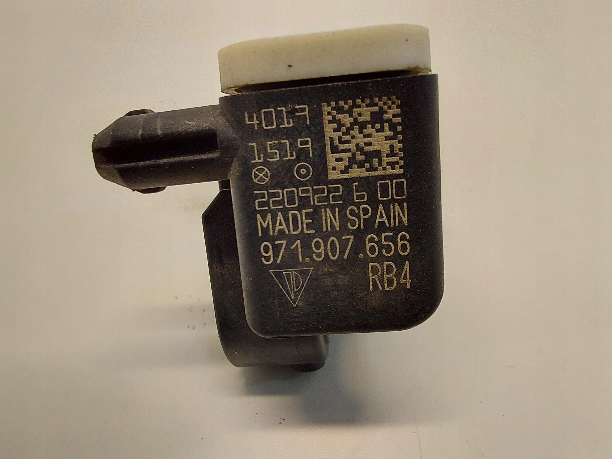 Porsche Taycan 4S 9J1 2022 sensor sensor acceleration 971907656