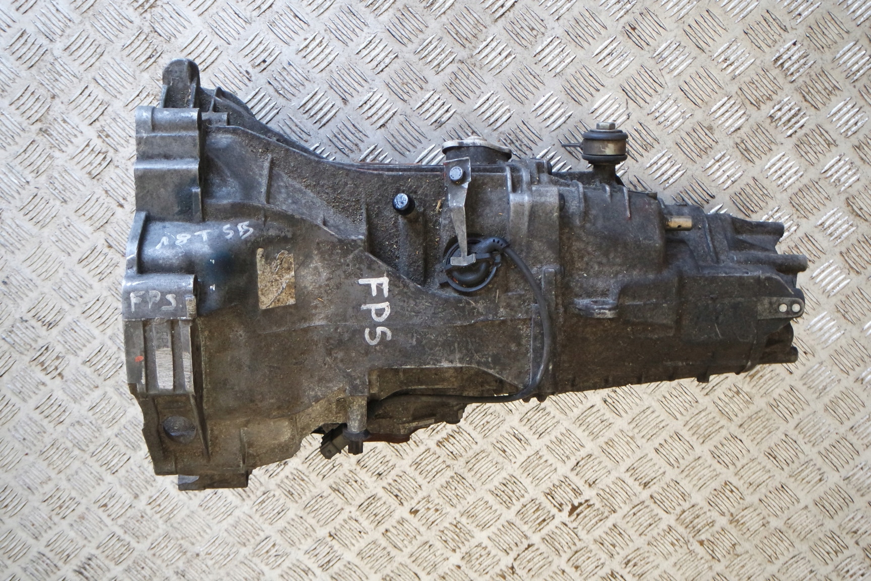 SKRZYNIA BIEGOW MANUAL AUDI A4 B7 8E0 1.8T FPS NR30