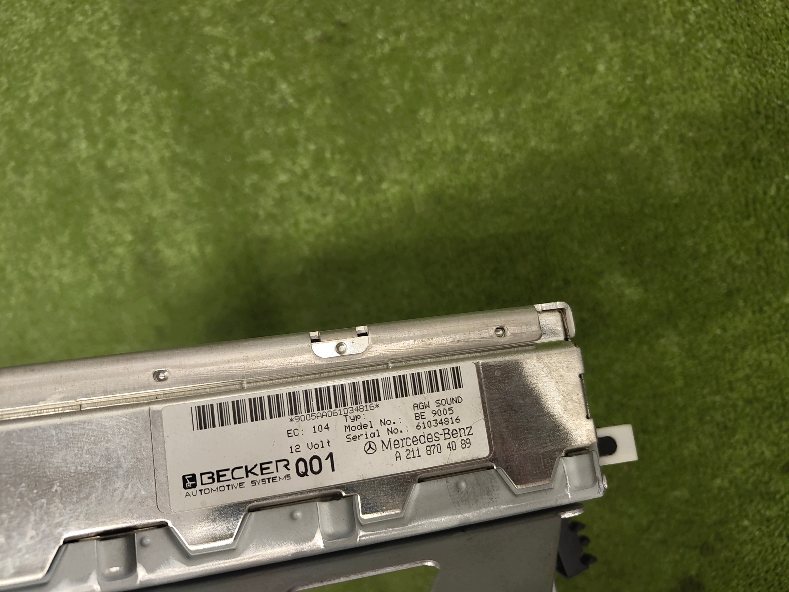 MERCEDES BENZ amplifier HARMAN KARDON LOGIC7 A2118704089