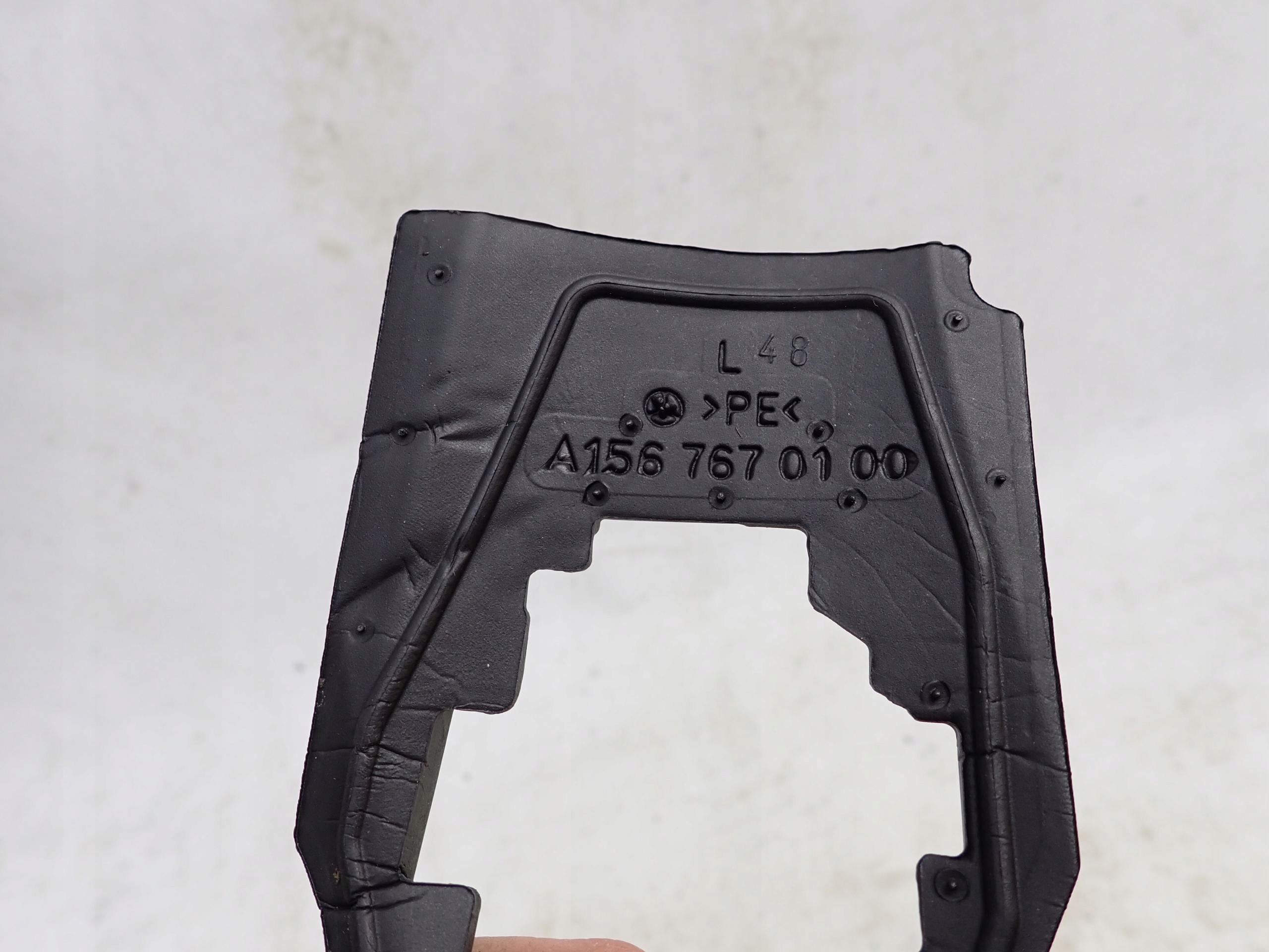 MERCEDES GLA and 1 X156 13-19 gasket handles left front