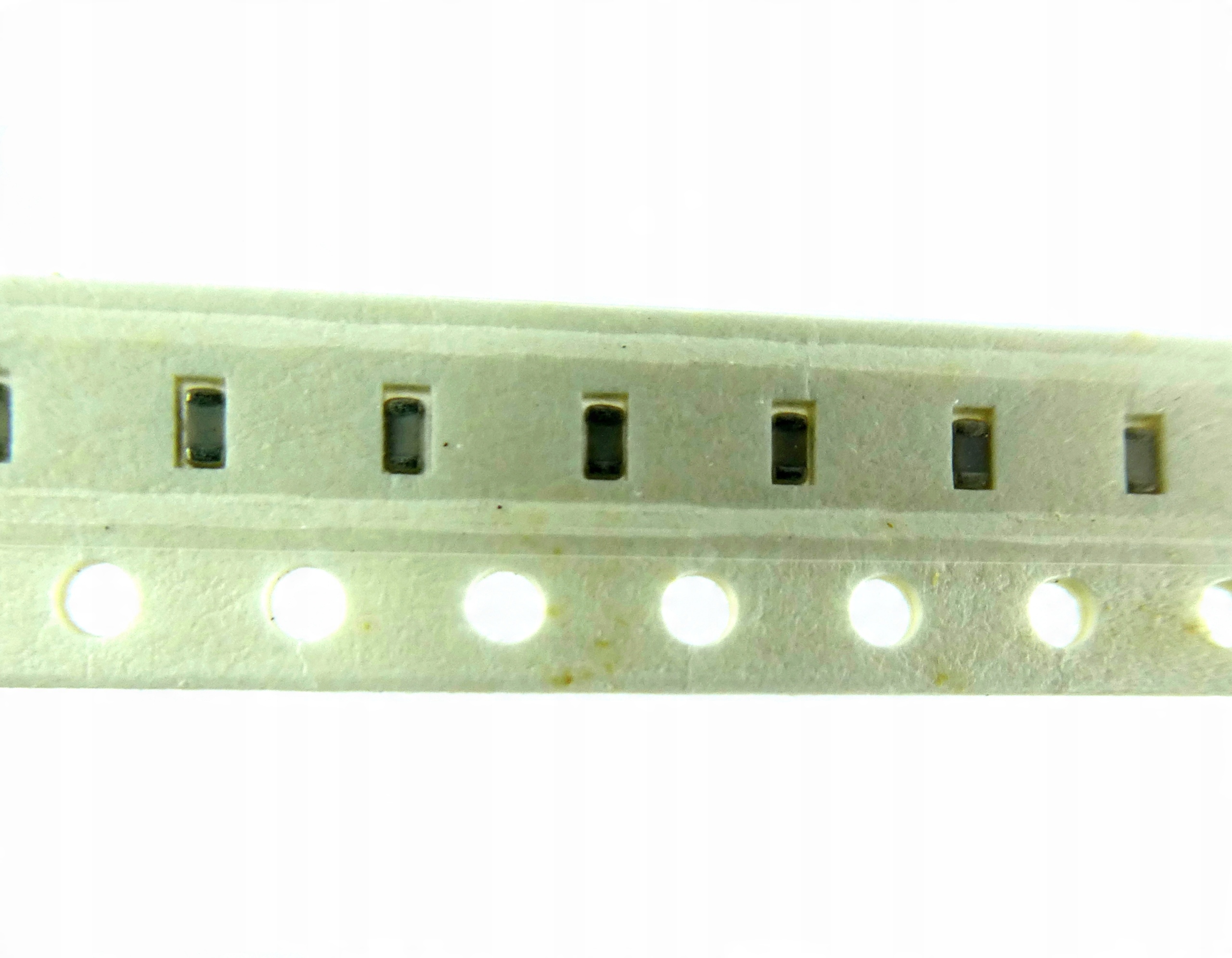 

Ceramiczny 47pF 50V 5% 1000szt