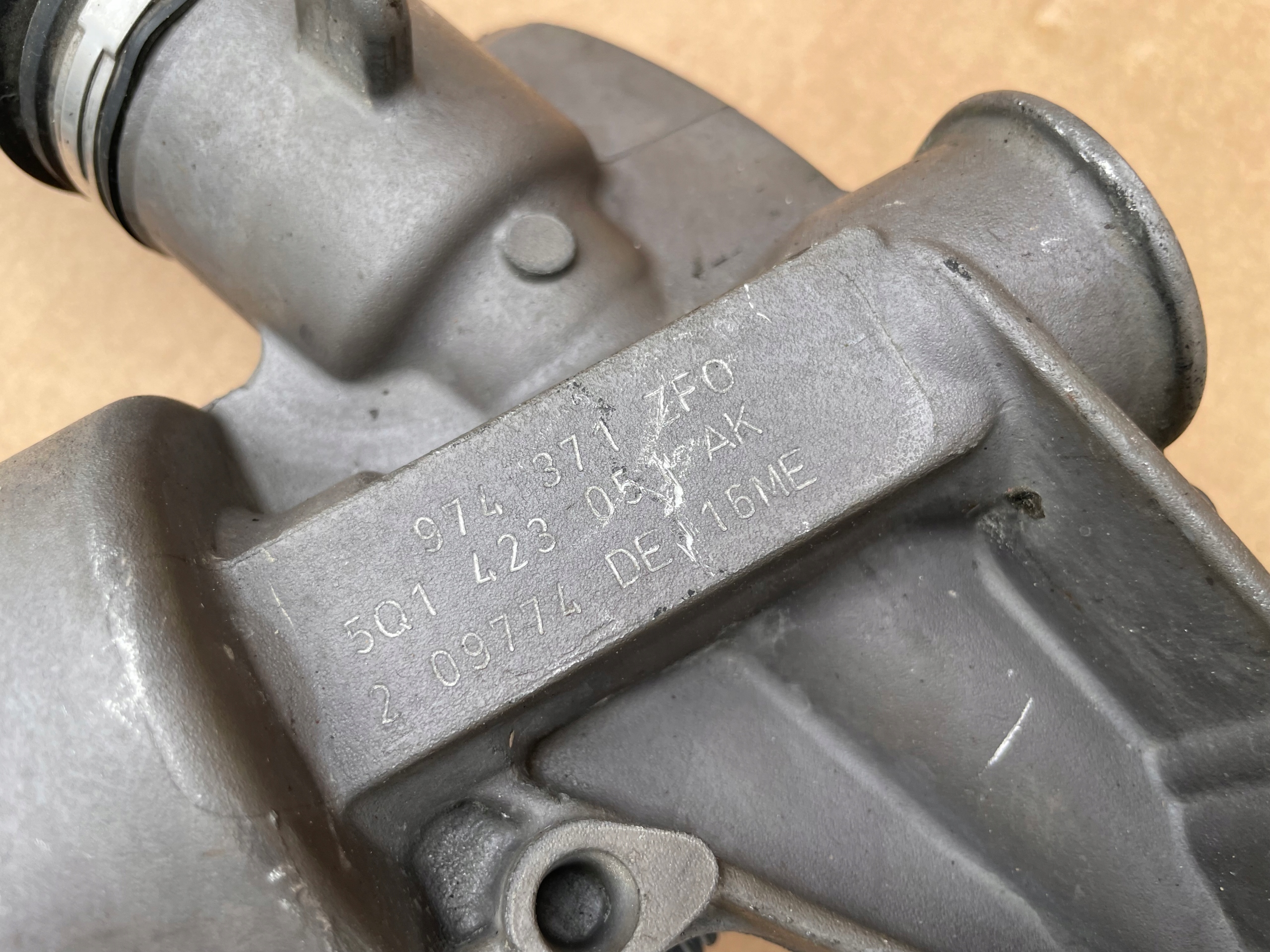 servo control 5Q1423051AK 5Q0909144R IDEAL original