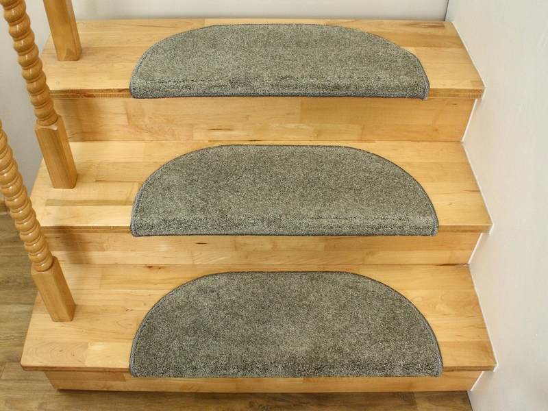 NAKŁADKI TREPY DYWANIKI NA SCHODY EAN (GTIN) 7000000059162