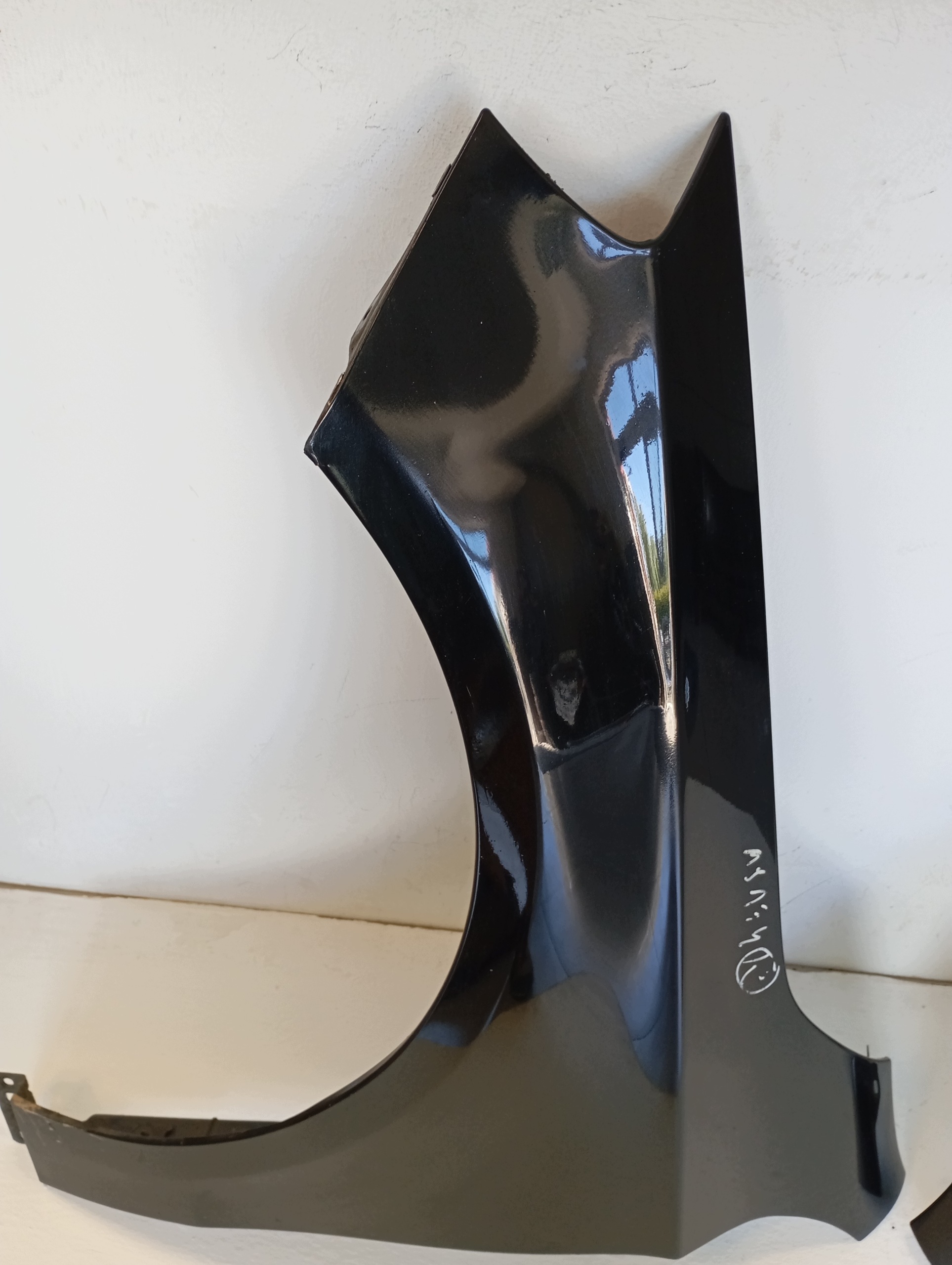 fender left right Mercedes A-class 176 A class