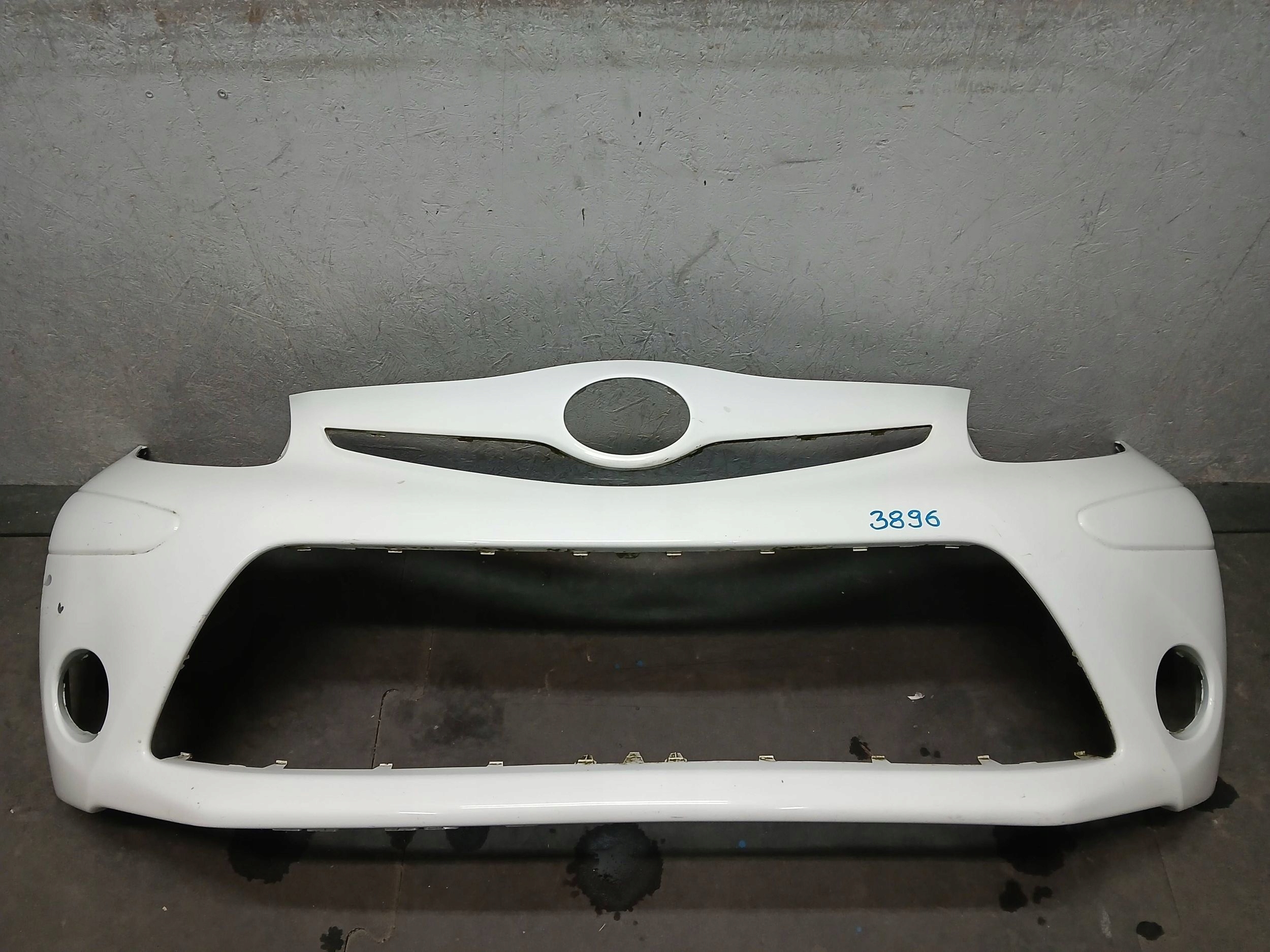 bumper front TOYOTA AYGO and 1 LIFT 12-14