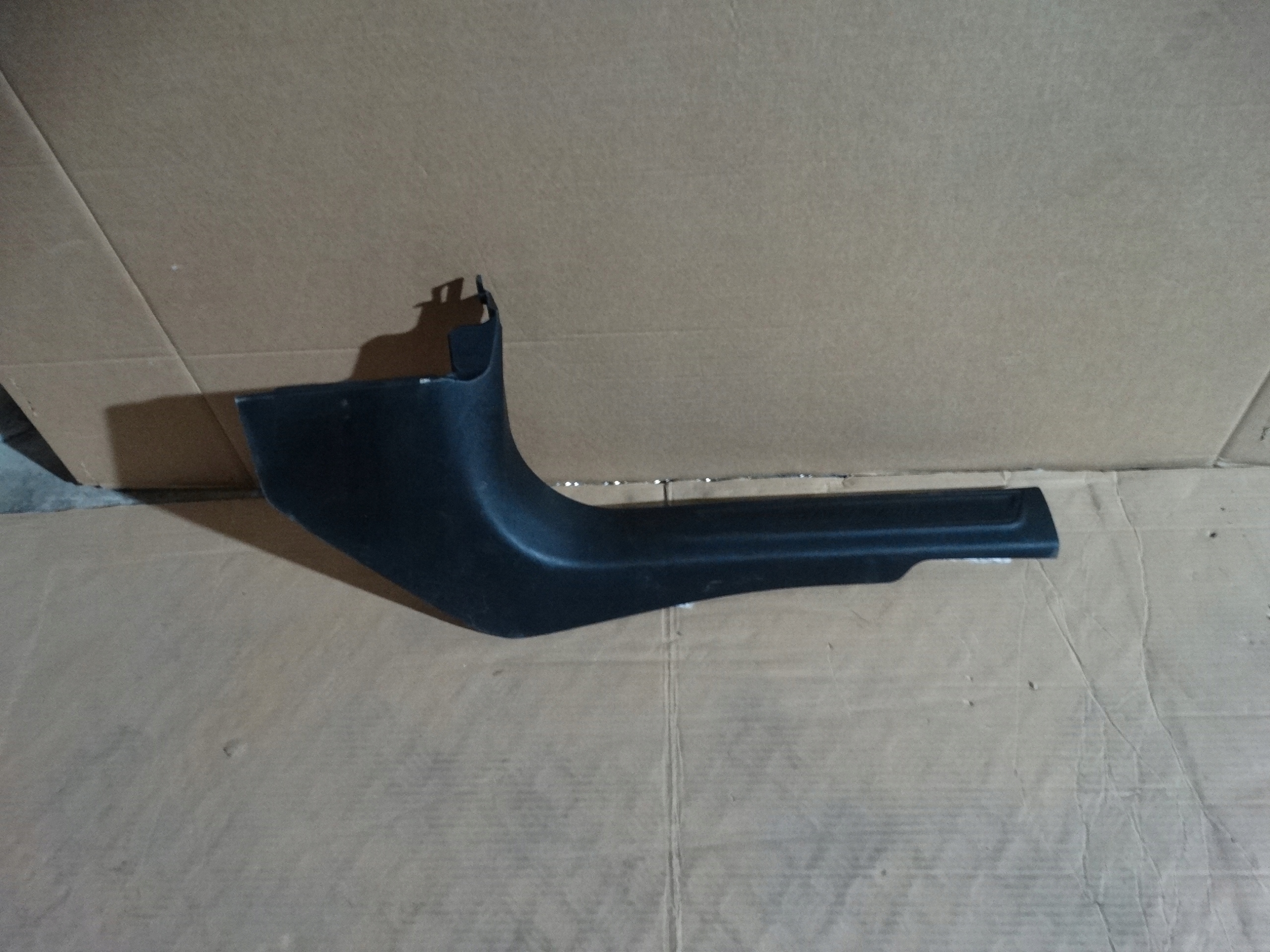 moulding cap of the threshold right MASERATI LEVANTE 1
