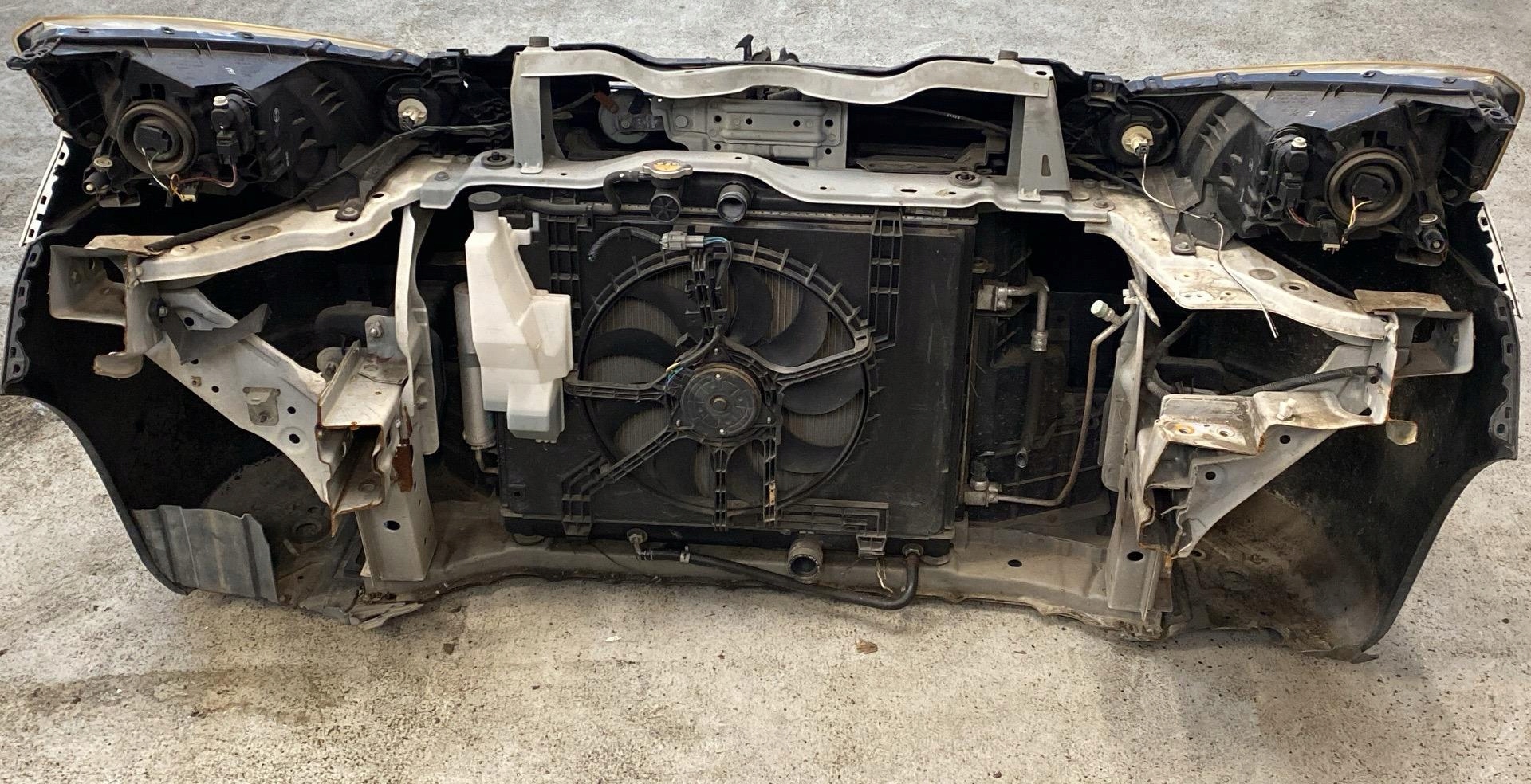 передний комплектный mitsubishi DELICA d:3 (2011 - 2019)