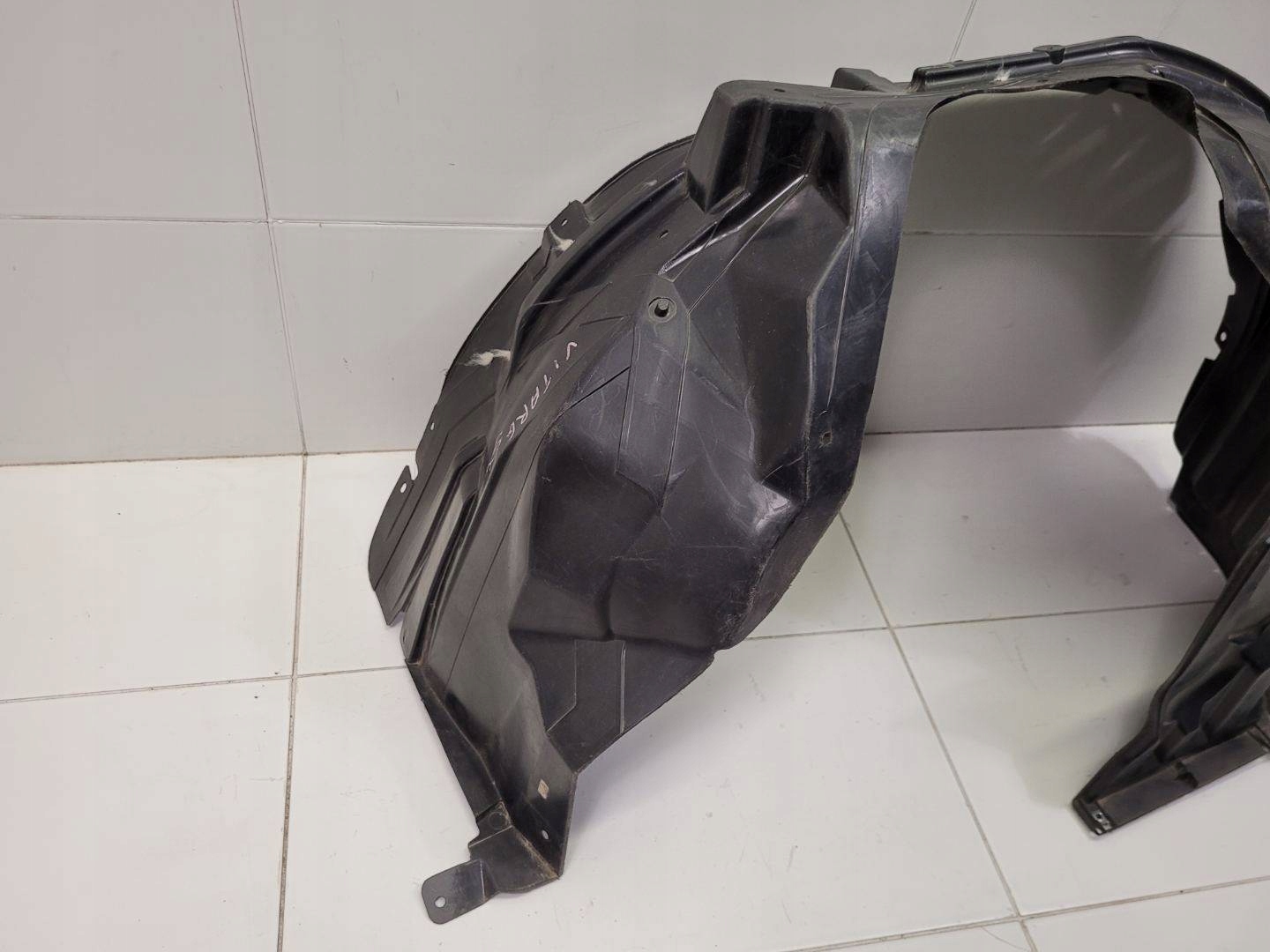 mudguard front left side Suzuki Vitara 2 2018 72322-54P0