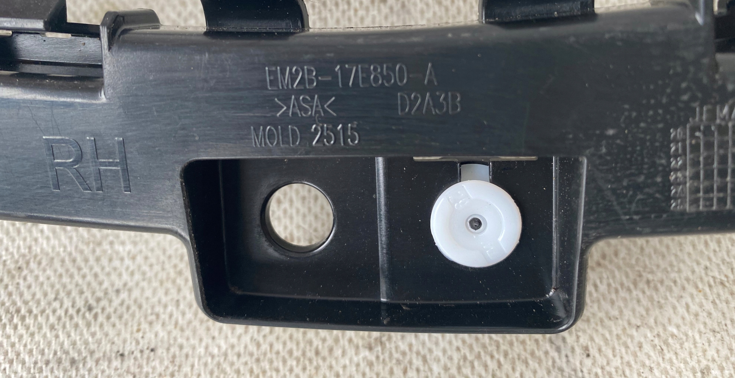 support bumper right rear part FORD S-MAX EM2B-17E850-A