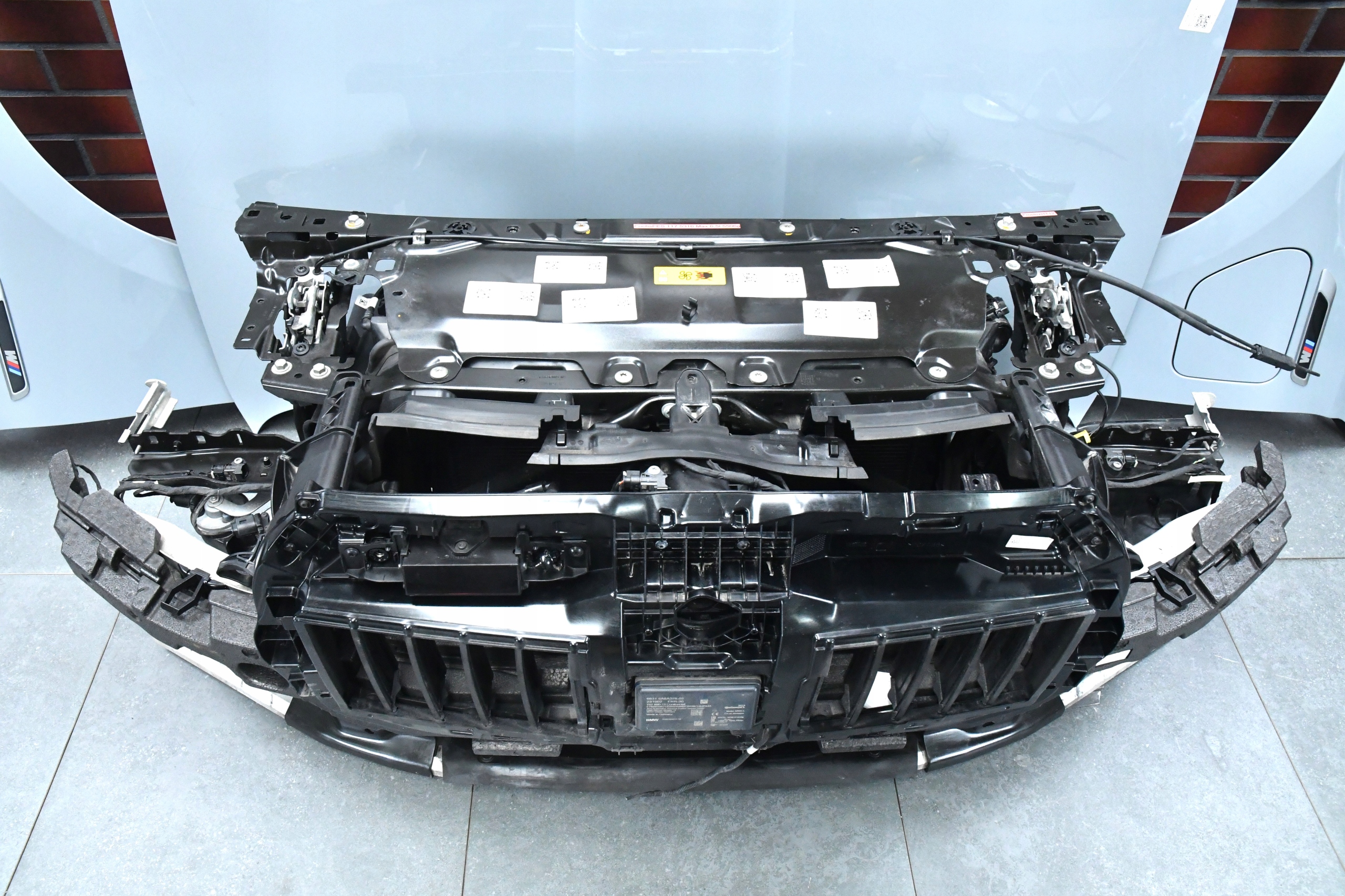 bonnet front panel, wall bumper lights LED BMW BMW 7 G70 m-packet C4P BROOKLYN