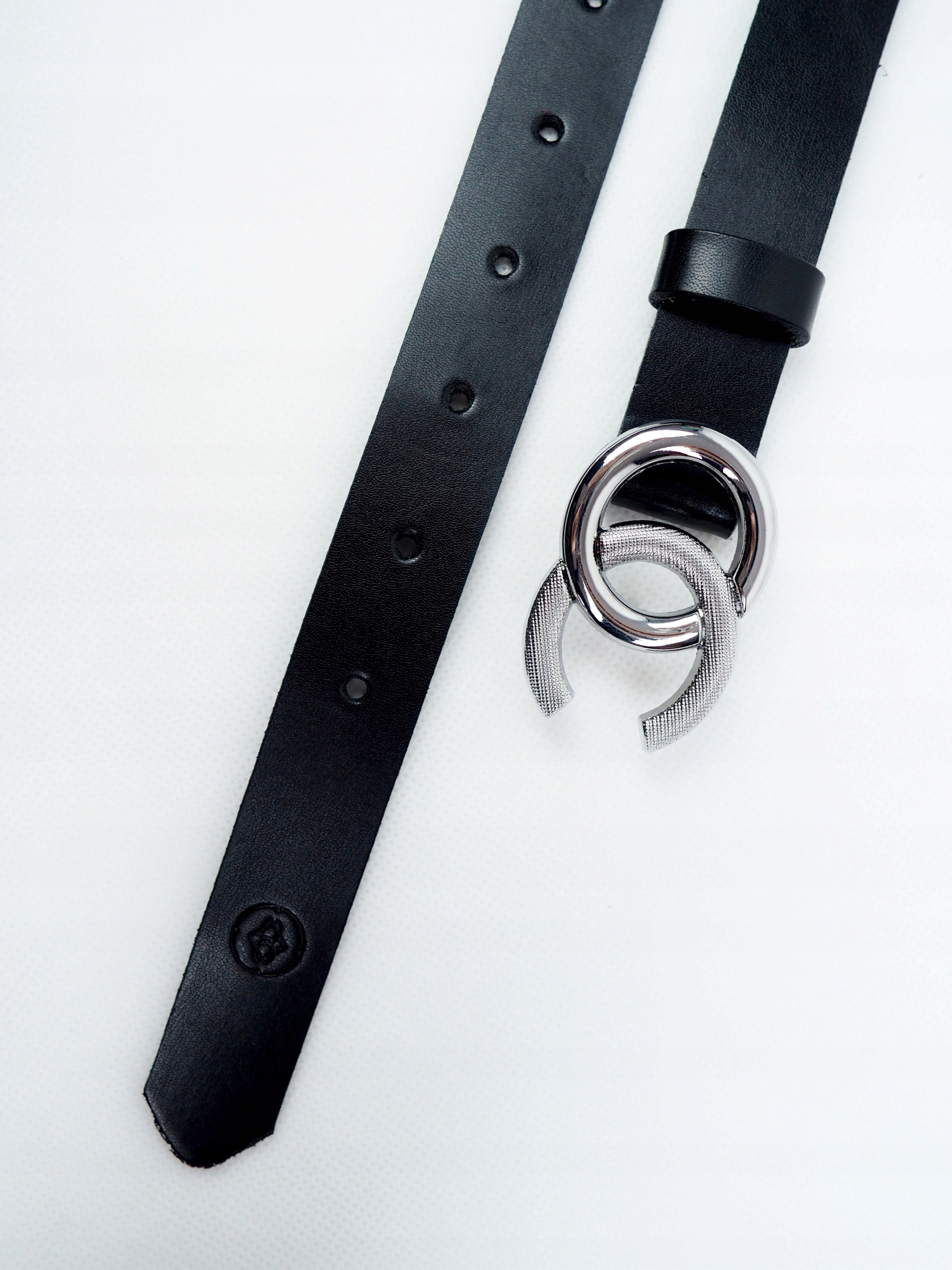 

Damski pasek skórzany kolor czarny Del Santo