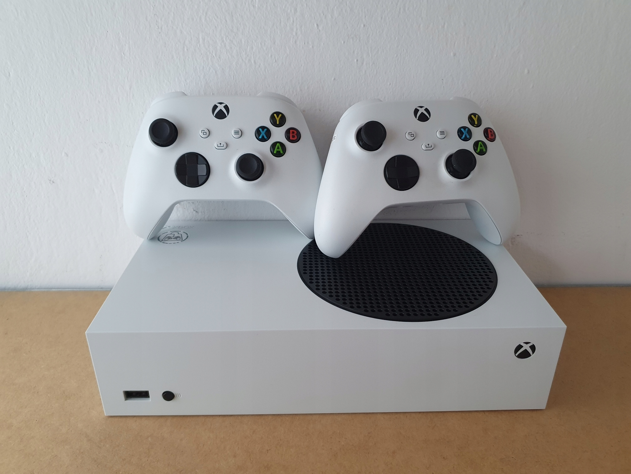 NAJMNIEJSZA KONSOLA XBOX SERIES S 512GB + 2x KONTROLER + 5xGRA | ZESTAW Kod producenta RRS-00010