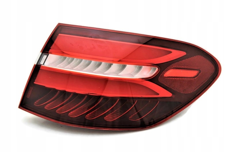 MERCEDES GLC X253 OD 2015- LAMPA TYLNA LED PRAWA^