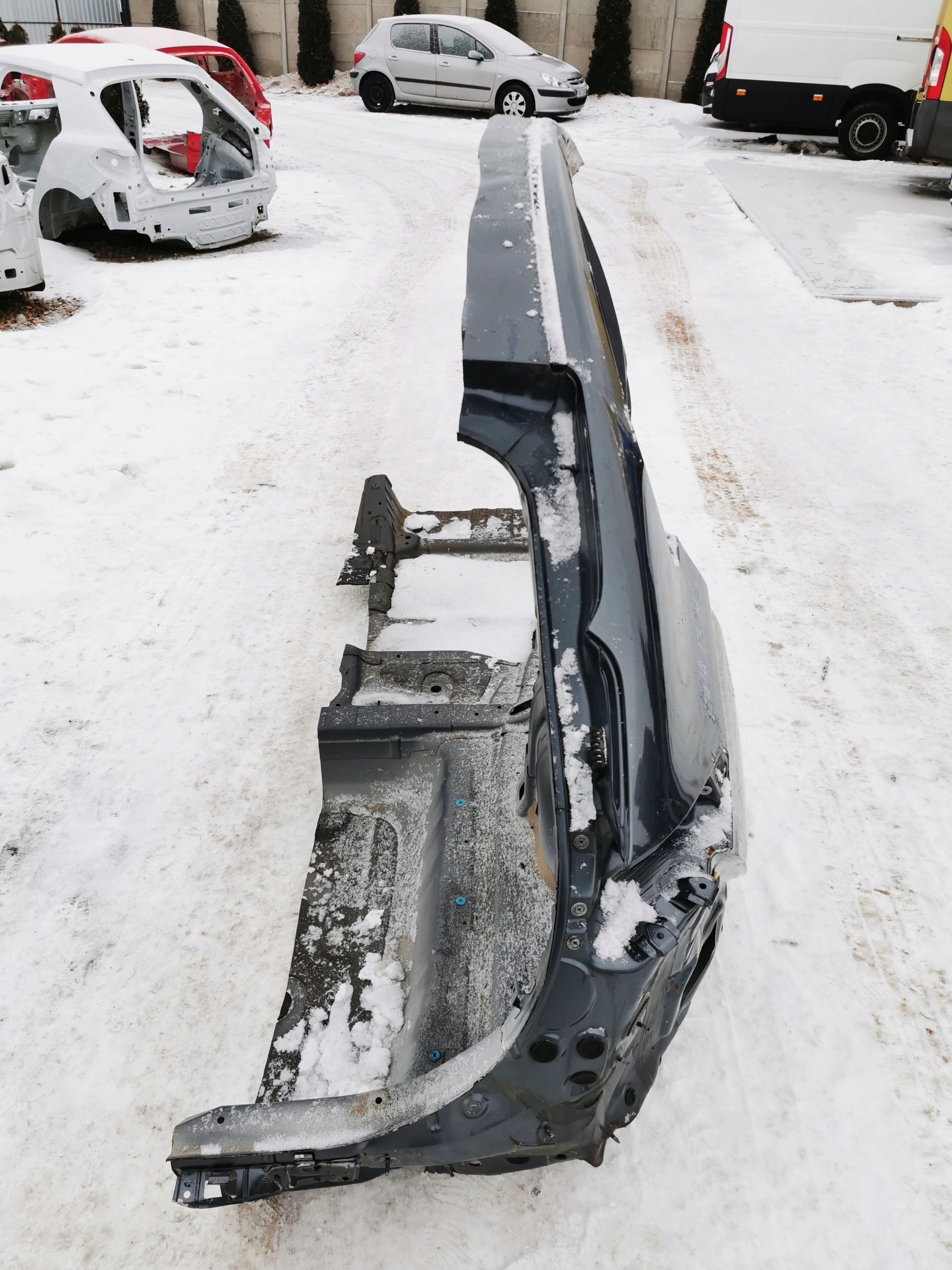 HYUNDAI IONIQ ĆWIARTKA BŁOTNIK TYŁ PRAWA PRÓG Producent części Hyundai OE