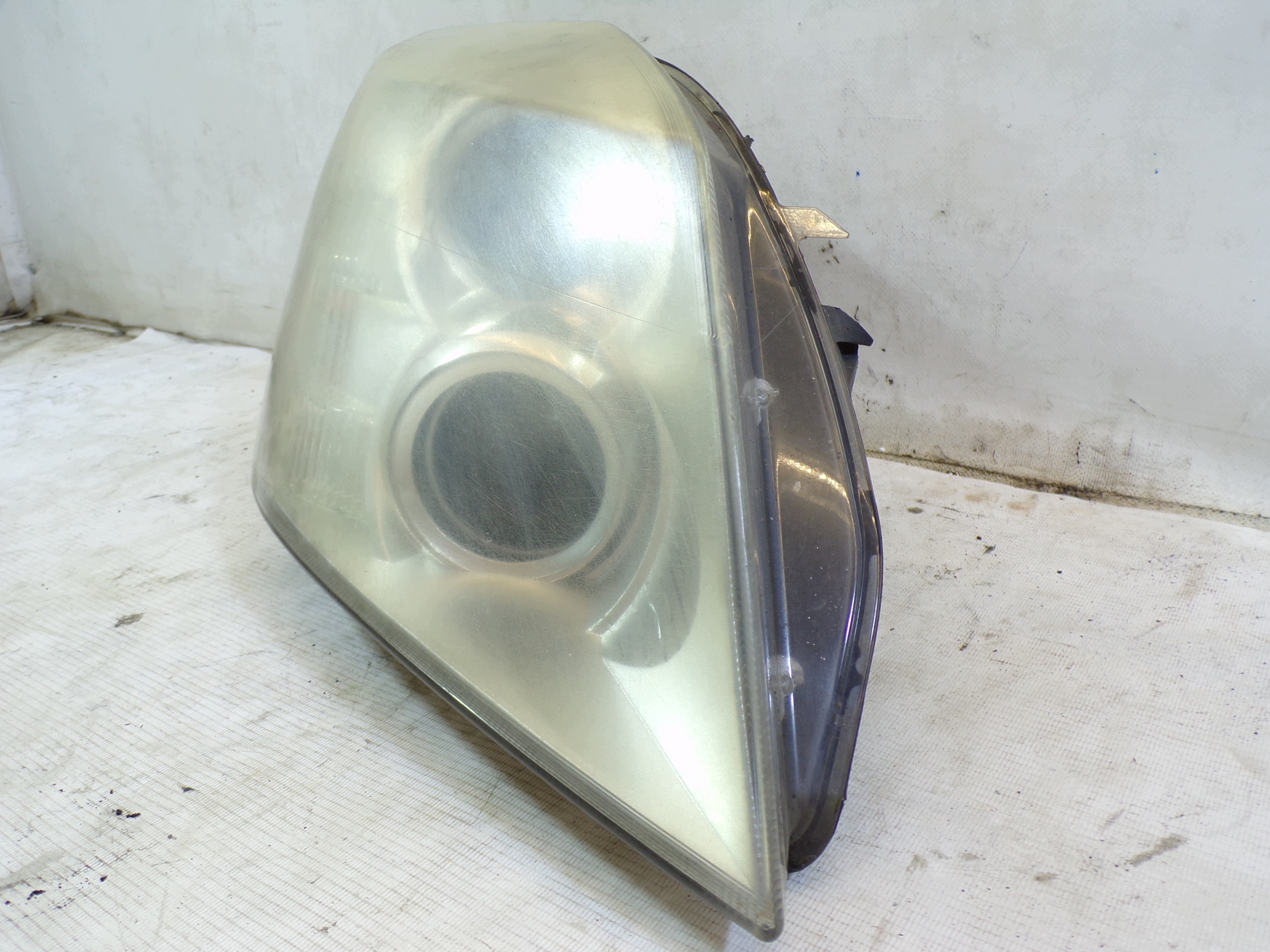 light front front right CADILLAC BLS