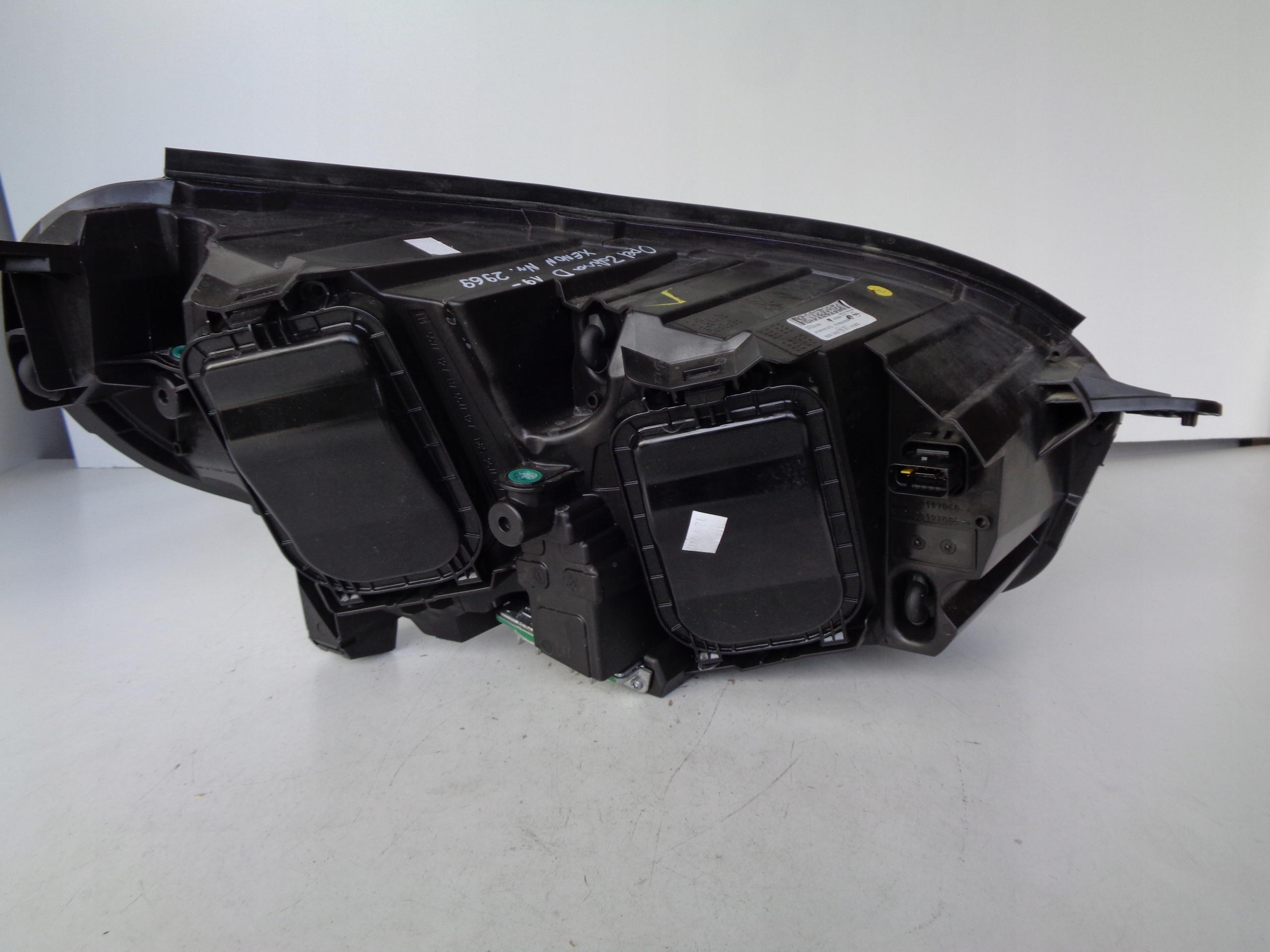 light left OPEL ZAFIRA D LIFE VIVARO C 19- XENON