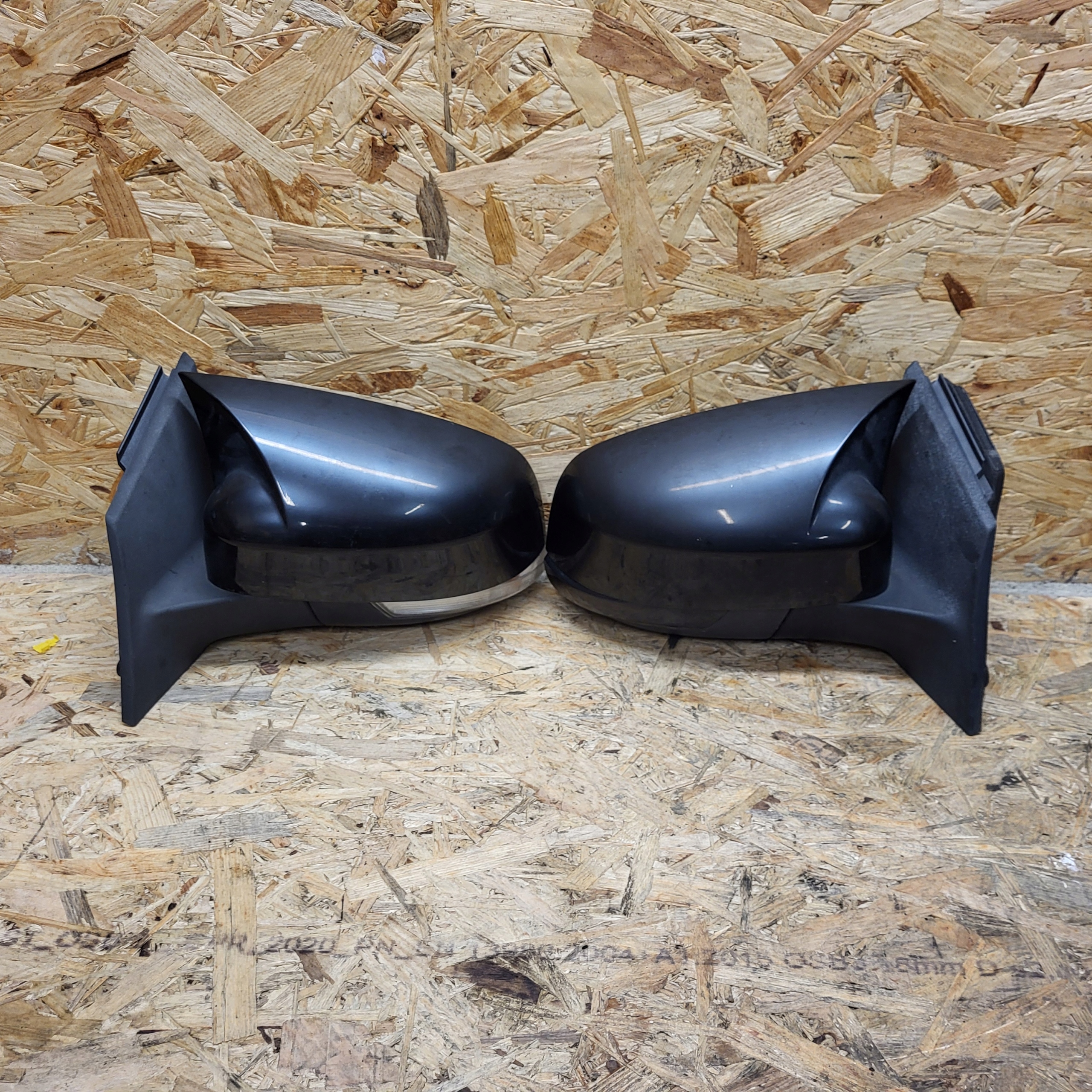 FORD FOCUS MK3 11-18r KOMBI HB mirror electrics left right KOMPLET