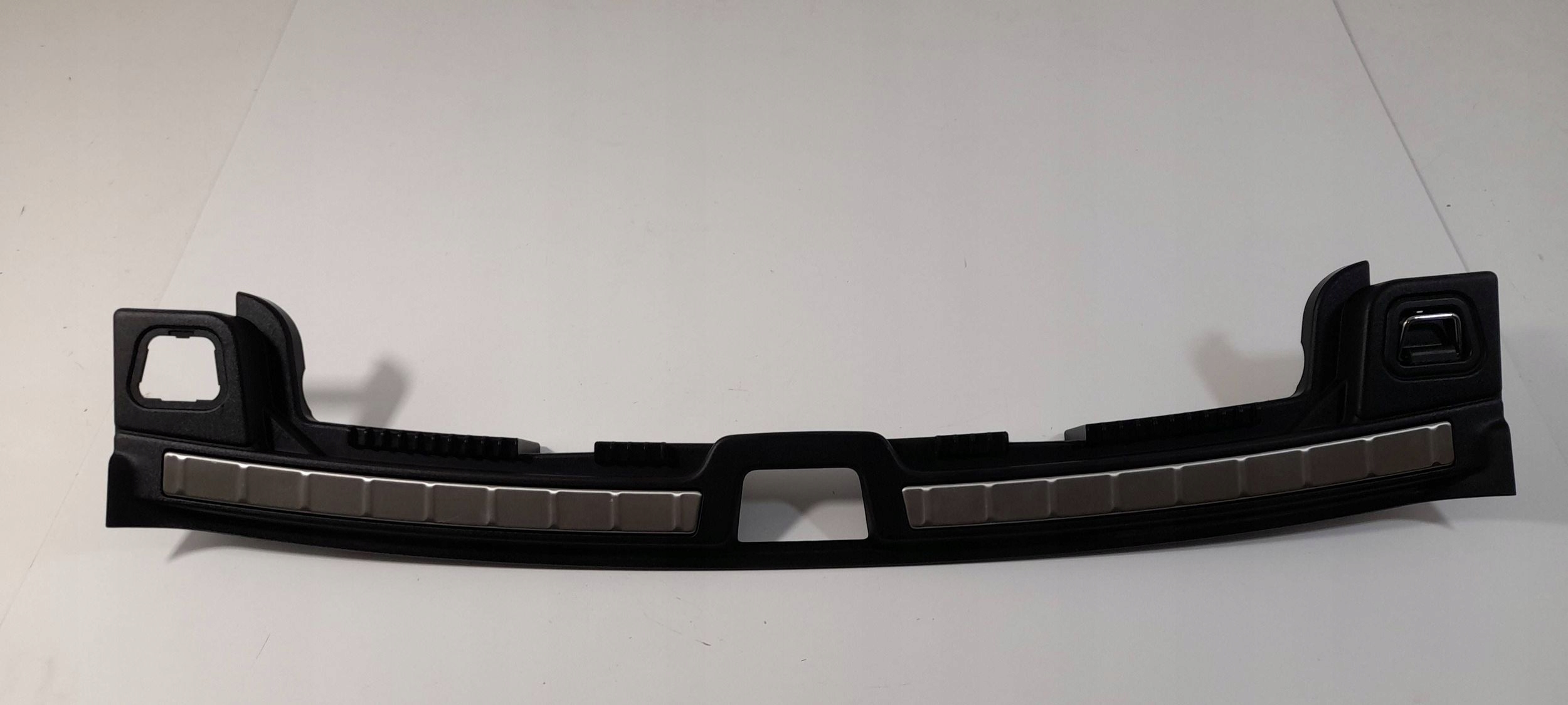 Volvo XC60 II cap of the threshold boot 31440641 (T550)