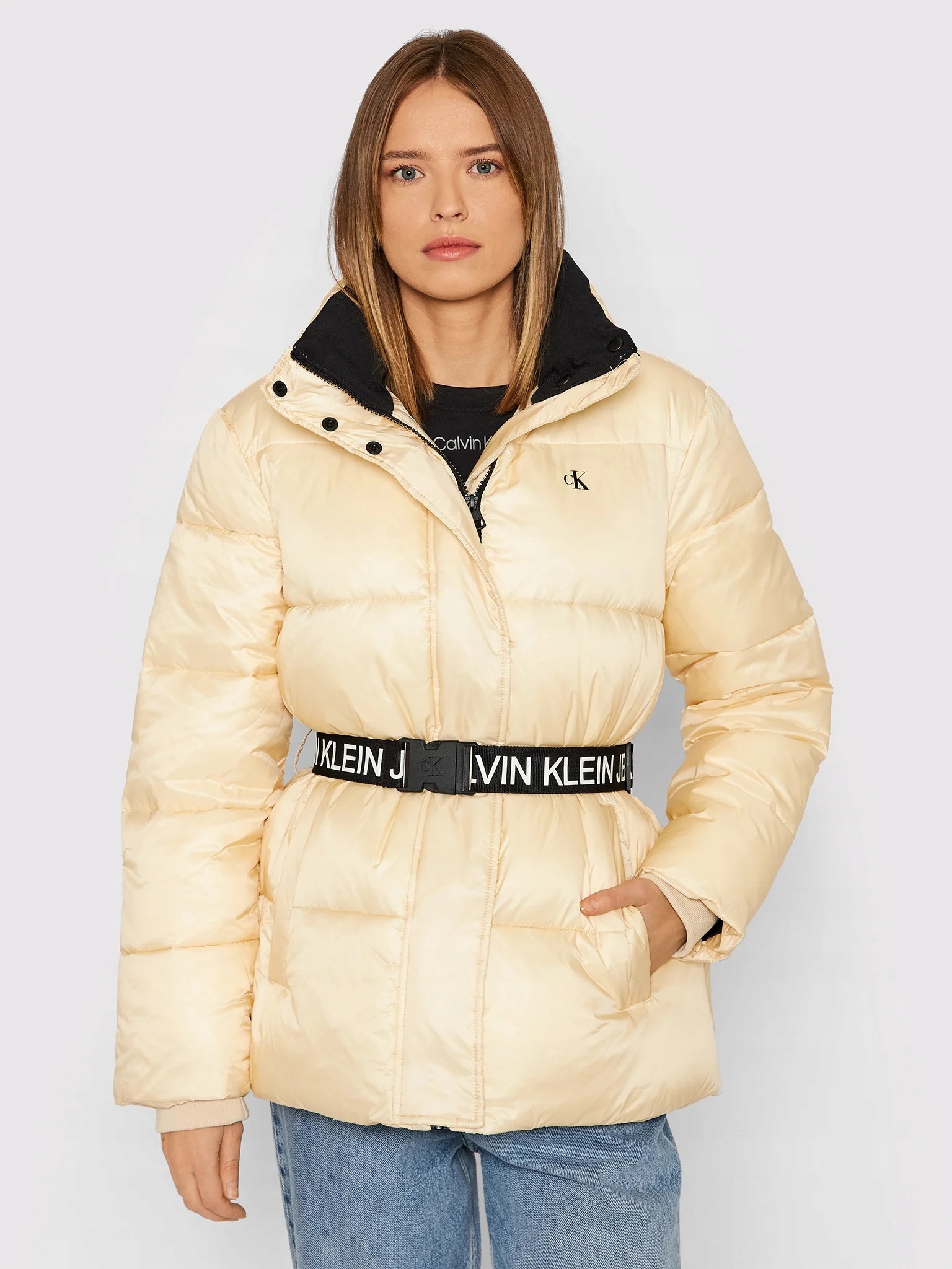 

Calvin Klein Jeans Kurtka puchowa J20J216859 R S