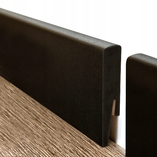 FARBA CZARNA DO LISTWA PRZYPODŁOGOWA MASKUJĄCA KOREKTOR Wysokość 50 mm