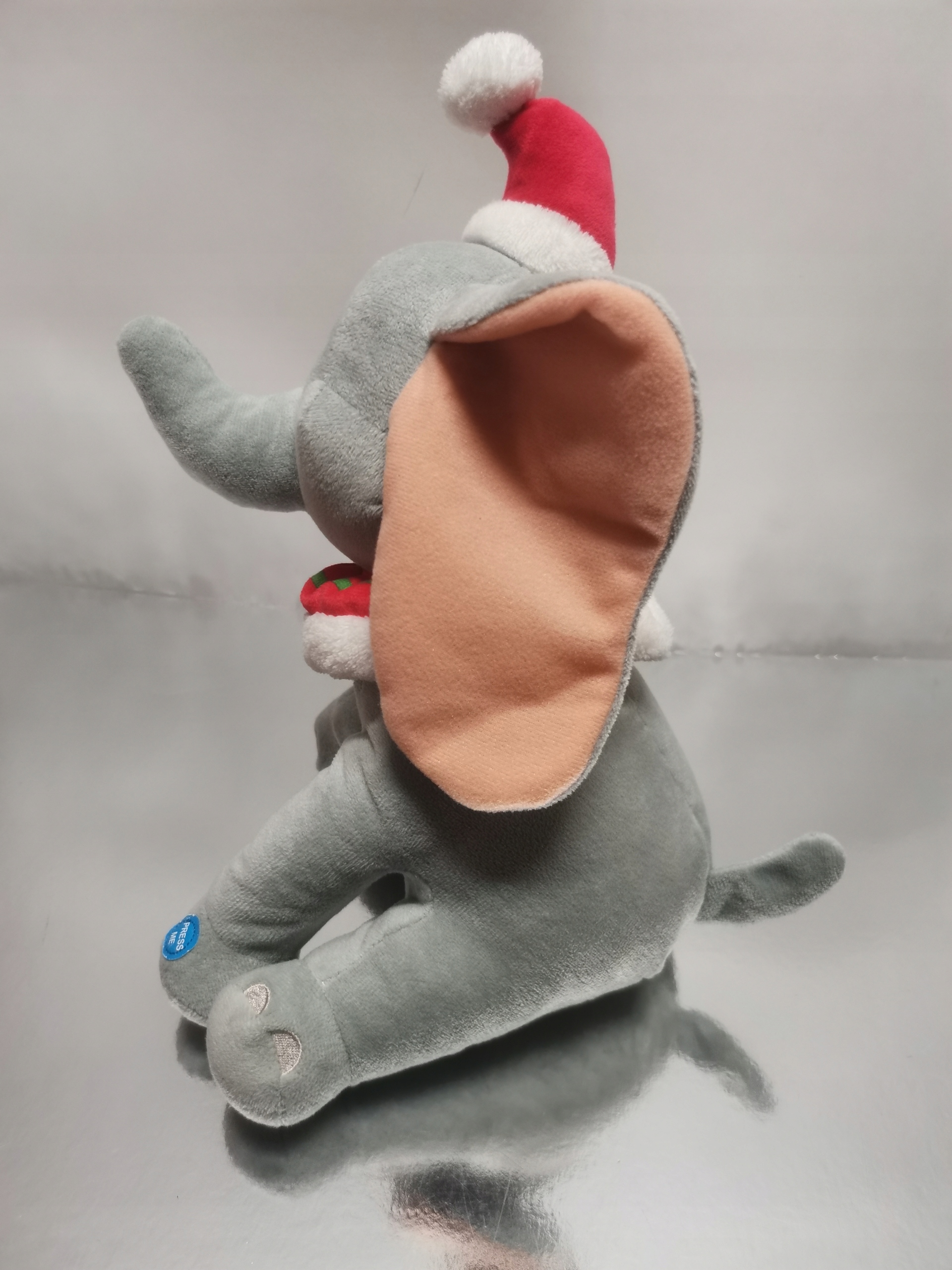 Słoń DUMBO latający słonik maskotka świąteczna DŹWIĘK DISNEY Marka Disney