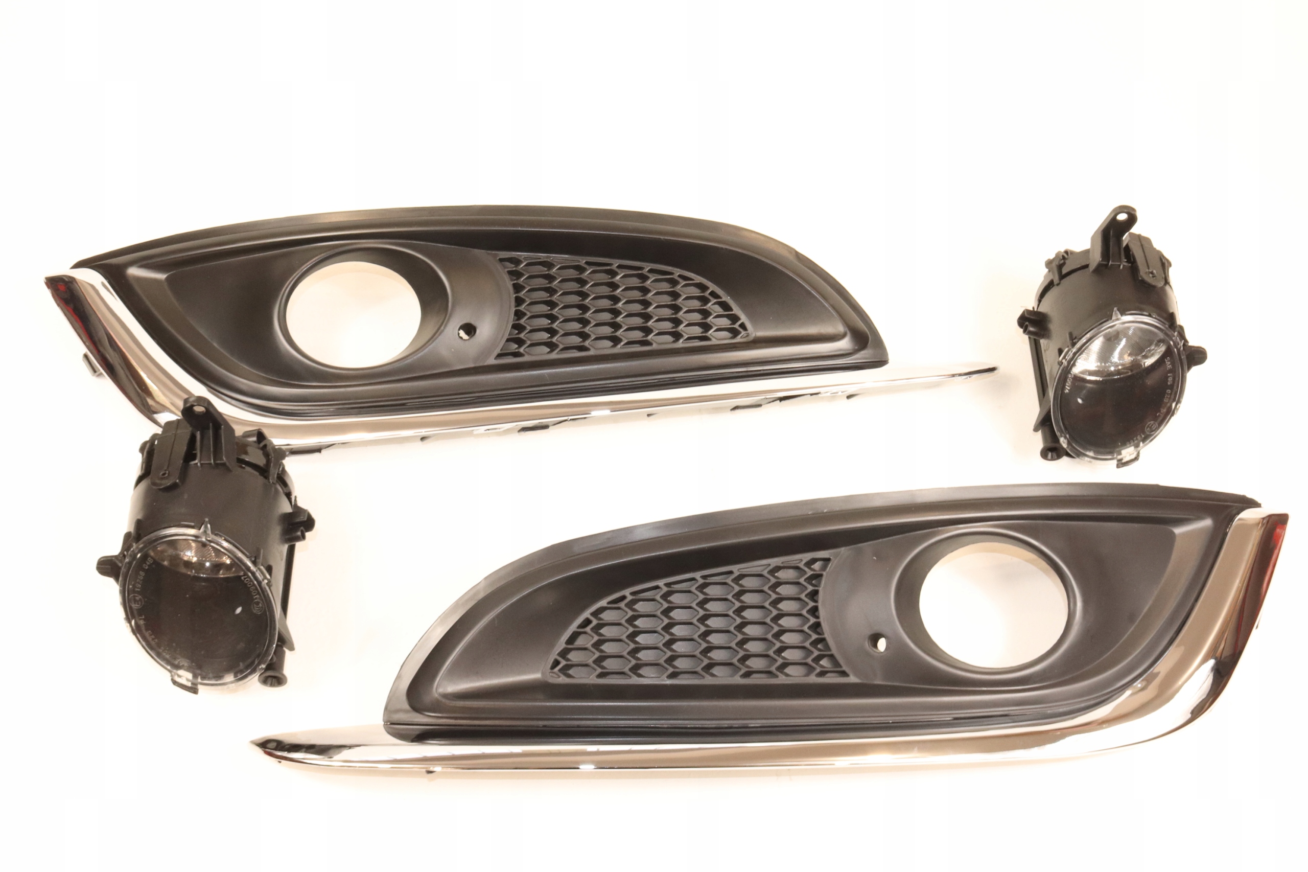 23175792 - OPEL INSIGNIA A LIFT ГАЛОГЕННАЯ РЕШЕТКА ЛЕВАЯ ПРАВАЯ