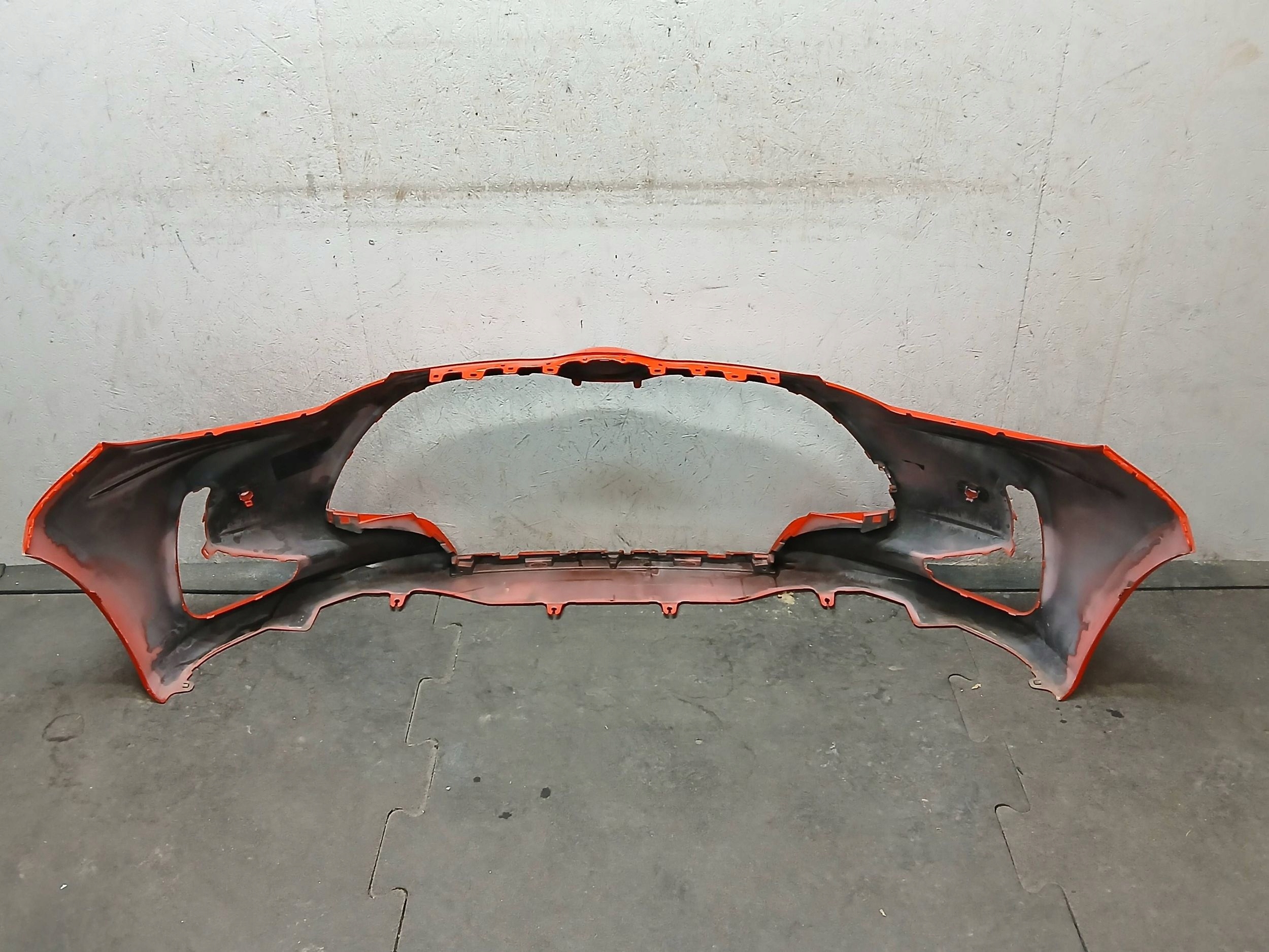 nárazník předek TOYOTA YARIS IV 4 20