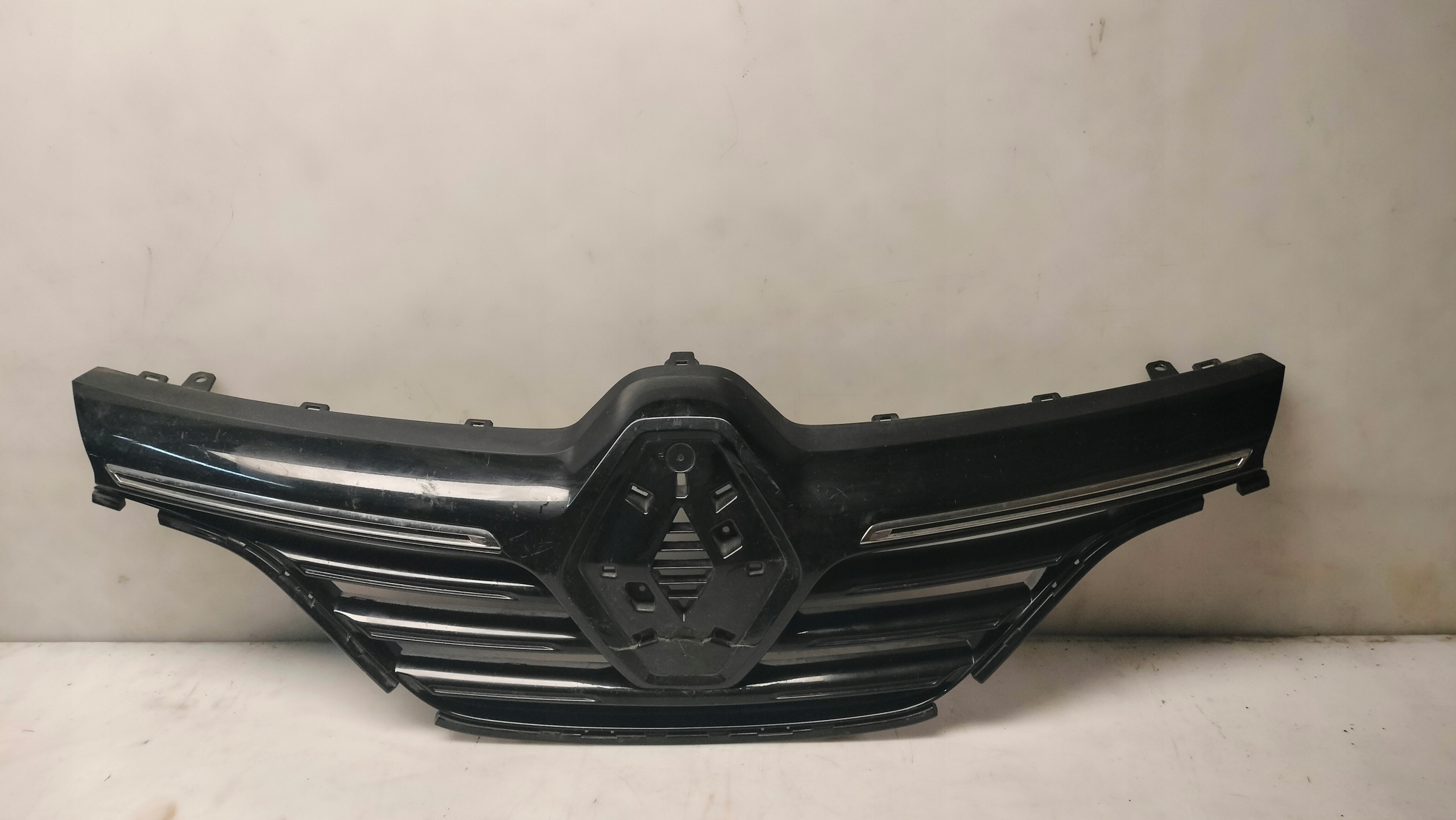 GRILL ATRAPA RENAULT MEGANE IV 622562805R