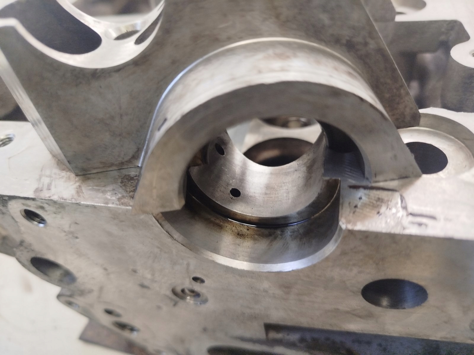 TESTATA Motore VWAG 045103373H 1.4 6V TDI BMS 3